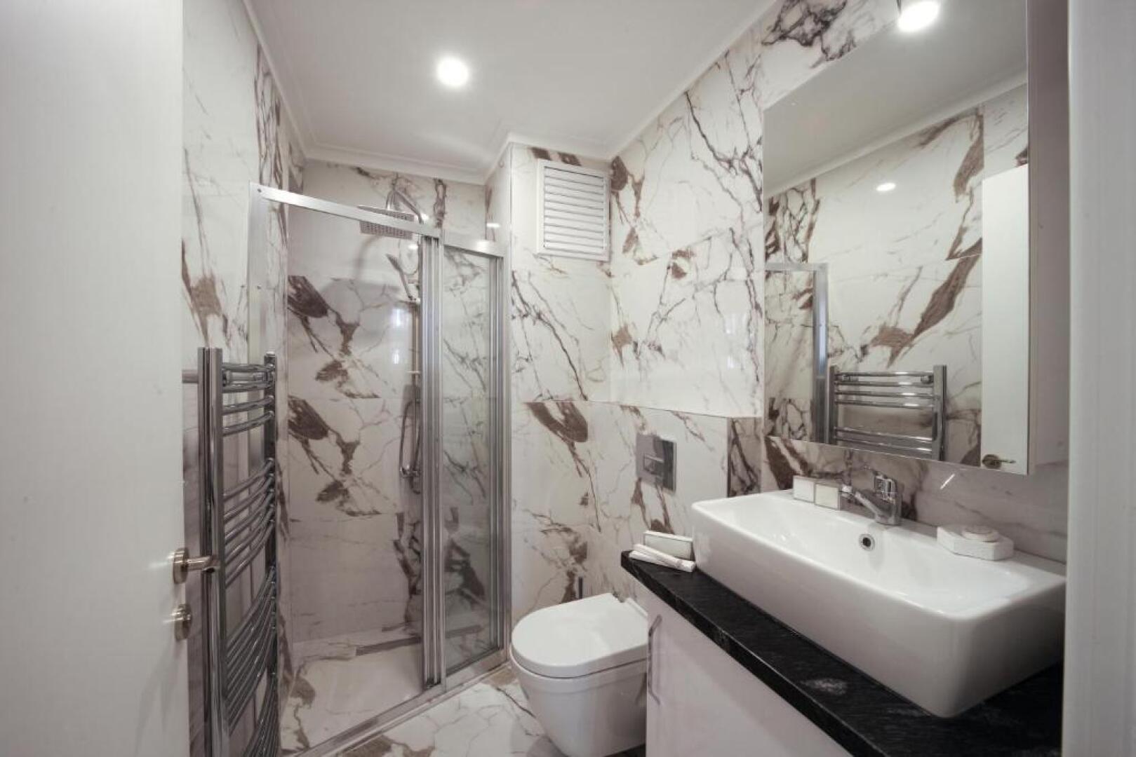 Etiz Hotels & Residences