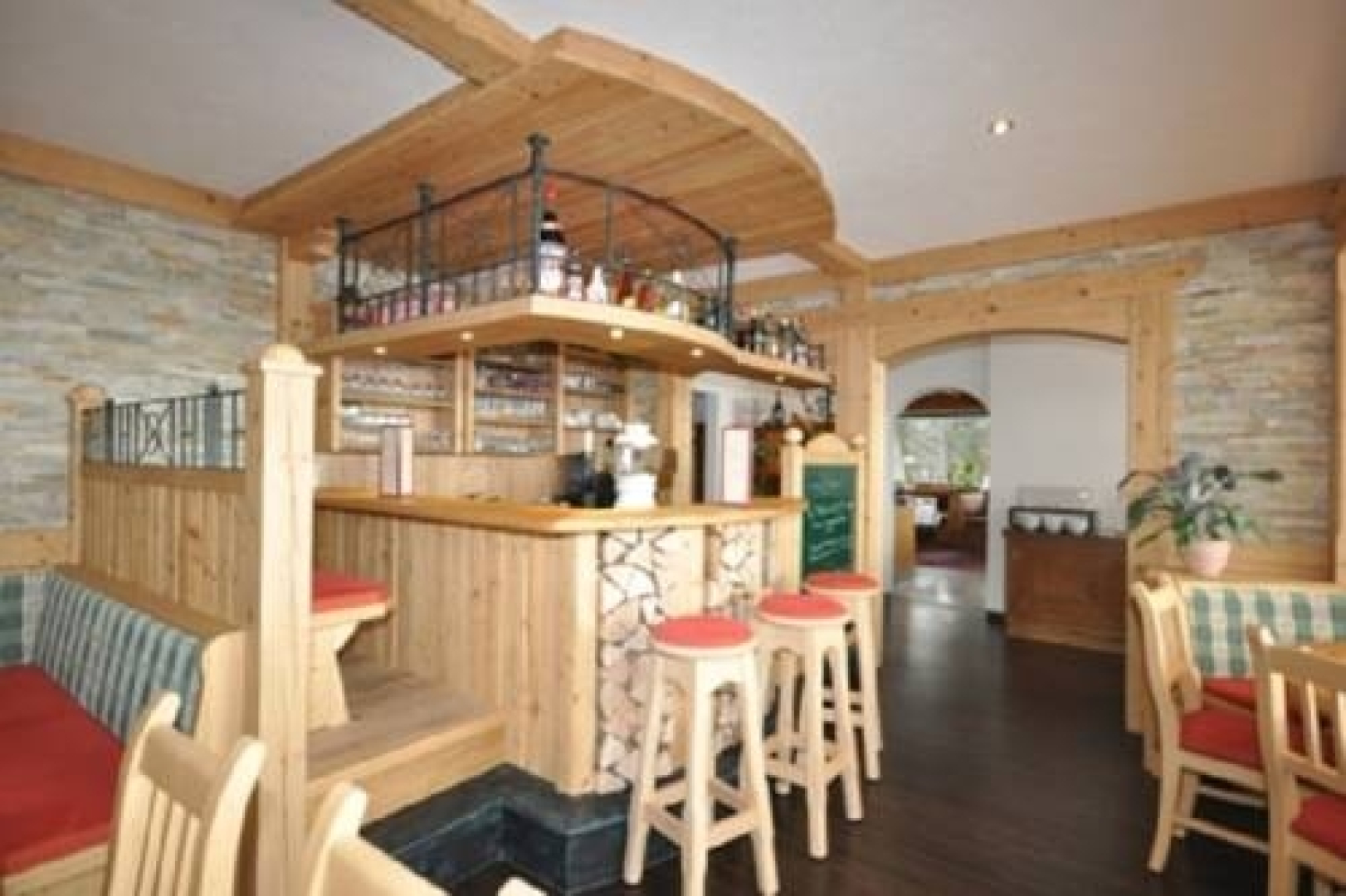 Hotel Pension Tyrol