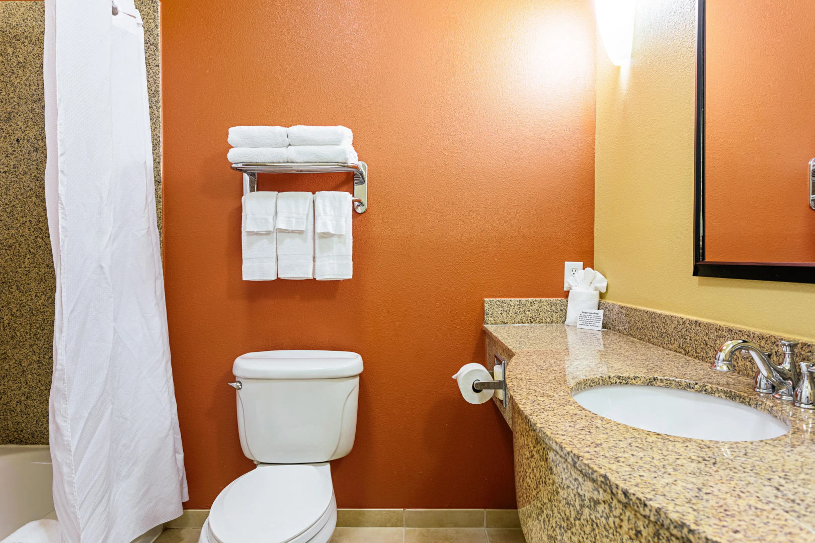 Comfort Inn & Suites Fort Worth - Fossil Creek