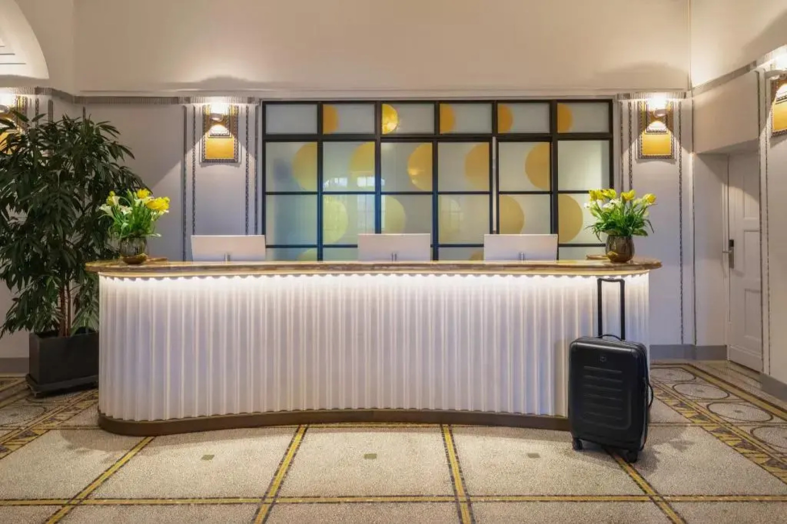 Art Deco Hotel Montana