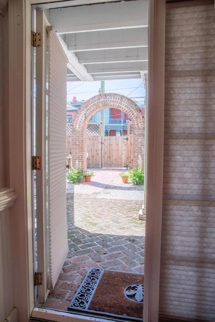 Justine Inn Savannah