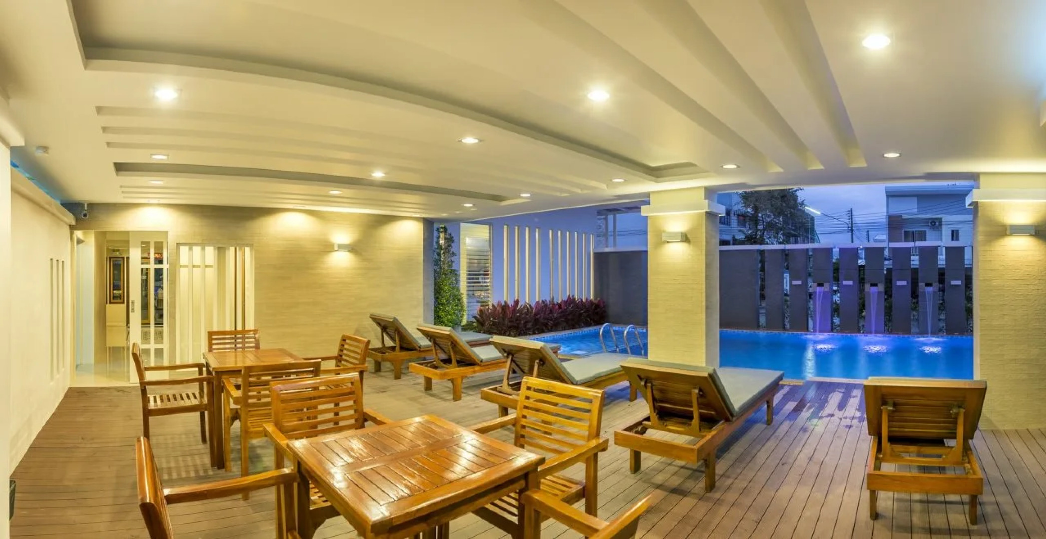 Ratana Apart-Hotel at Rassada