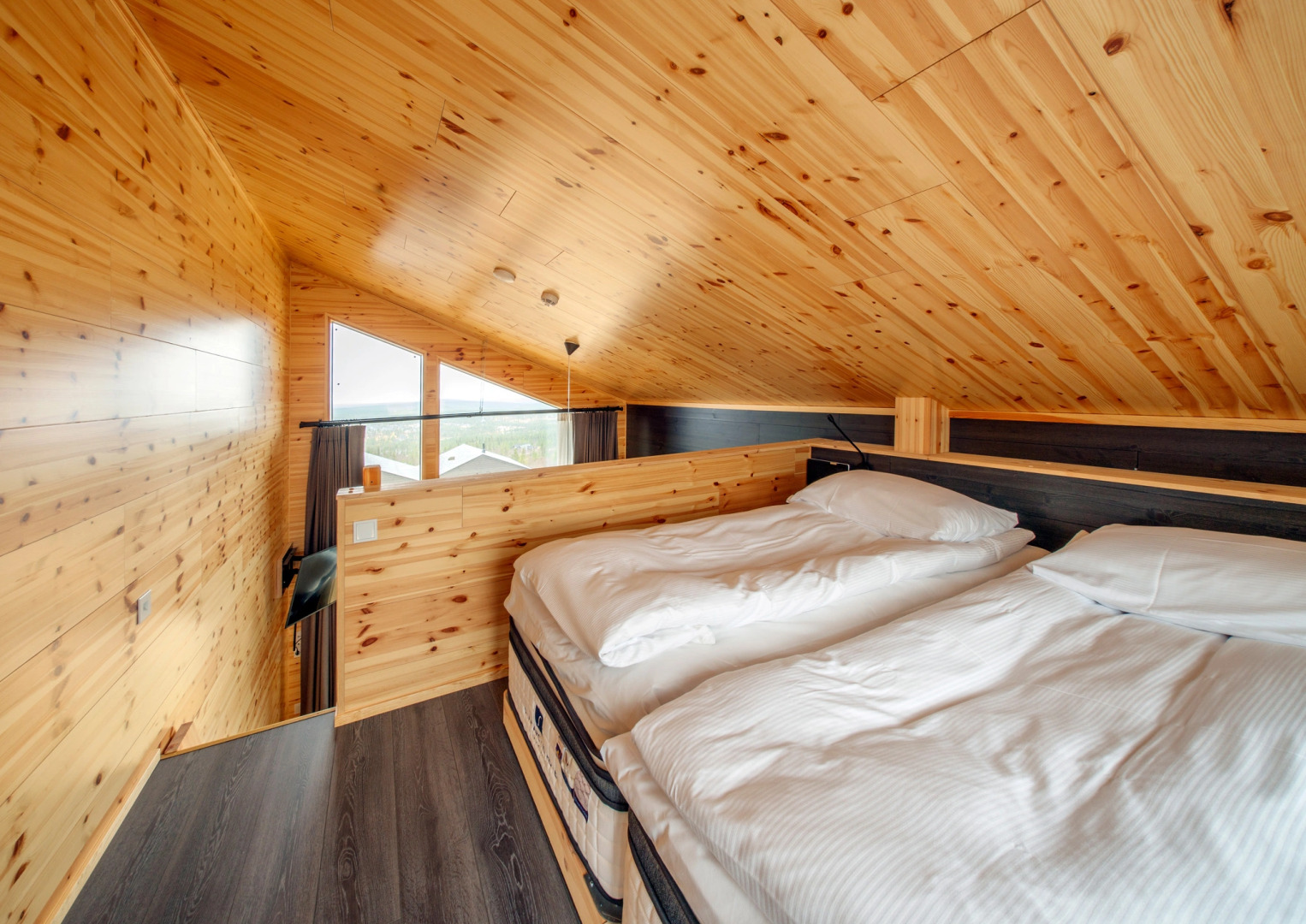 Star Arctic Hotel & Activities