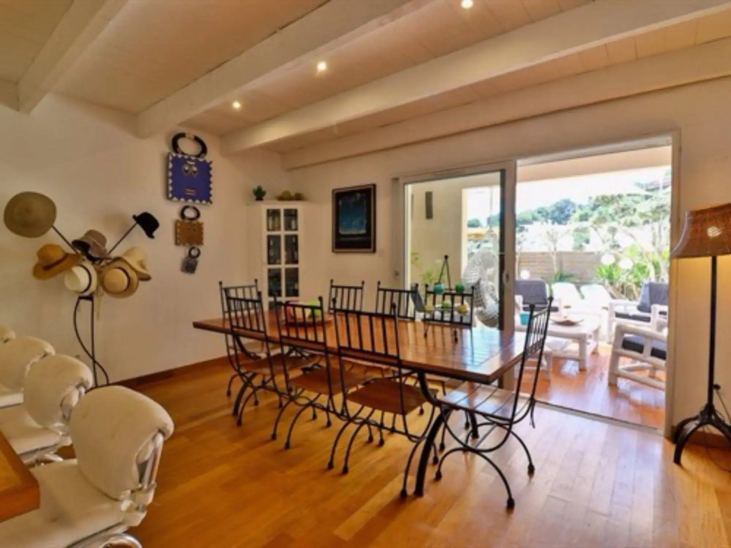 Les Chambres dHôtes du Grand Mornas