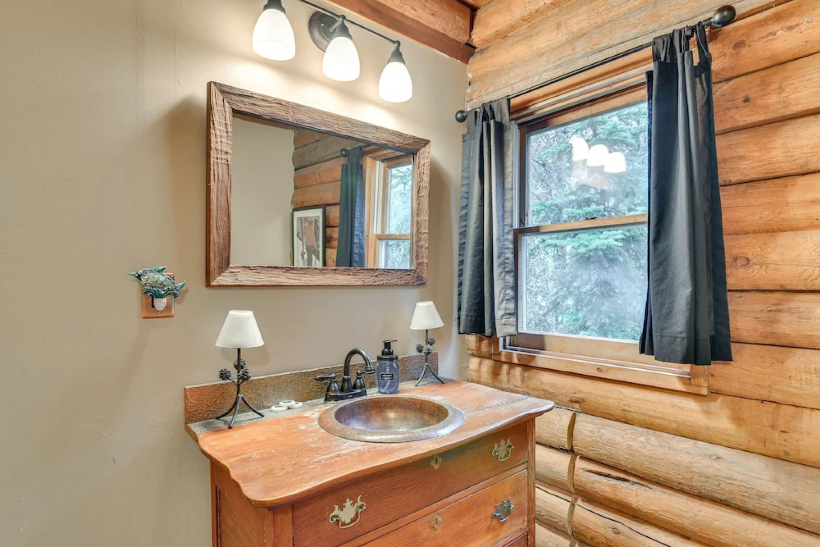 Rustic Government Camp Cabin w/ Mountain Views!