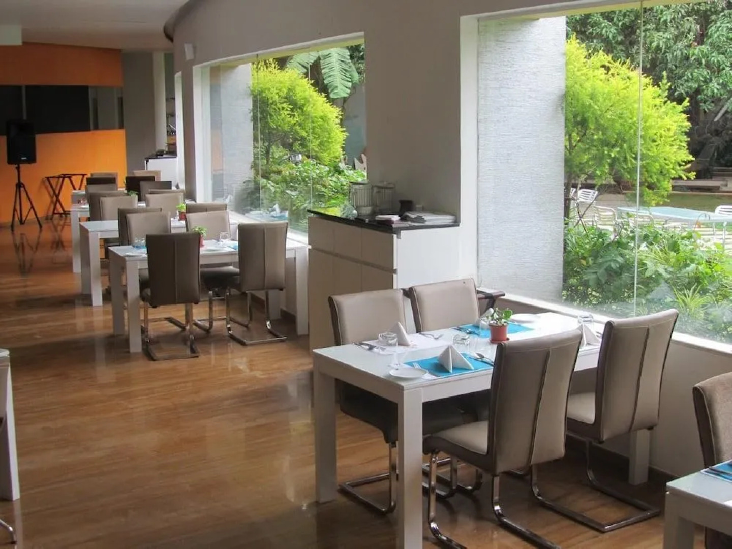 Zip by Spree Hotel at Woodrose Club