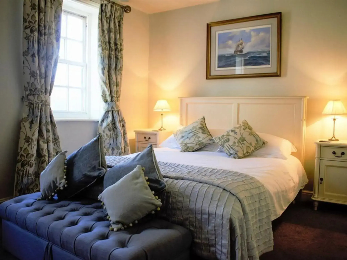 The White Horse & Griffin