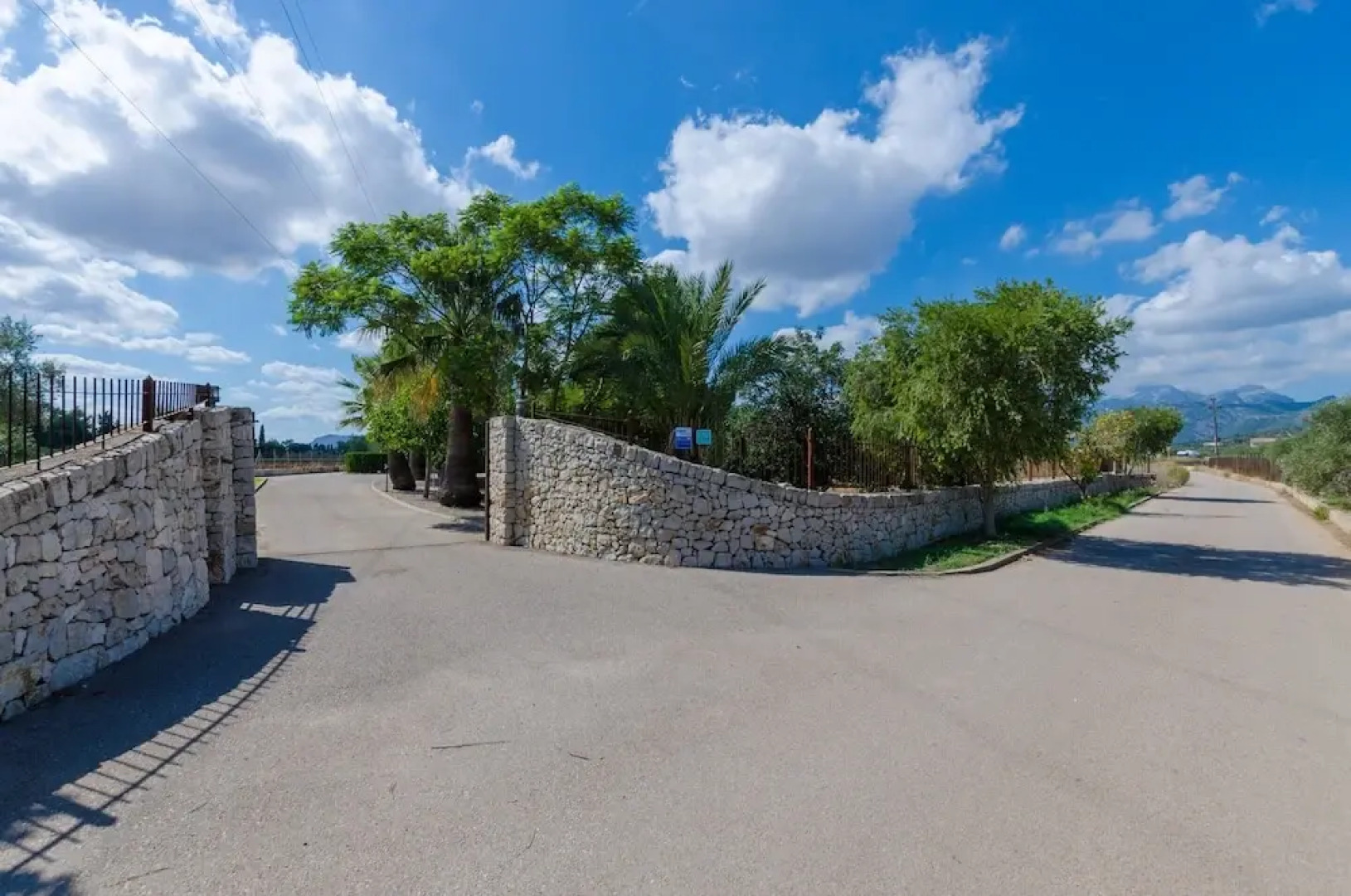 Sa Resclosa - Villa With Private Pool In Buger