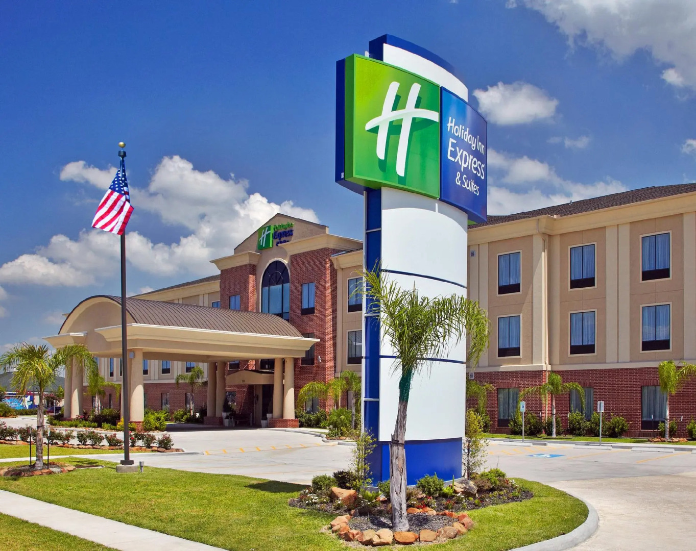 Holiday Inn Express & Suites Deer Park by IHG
