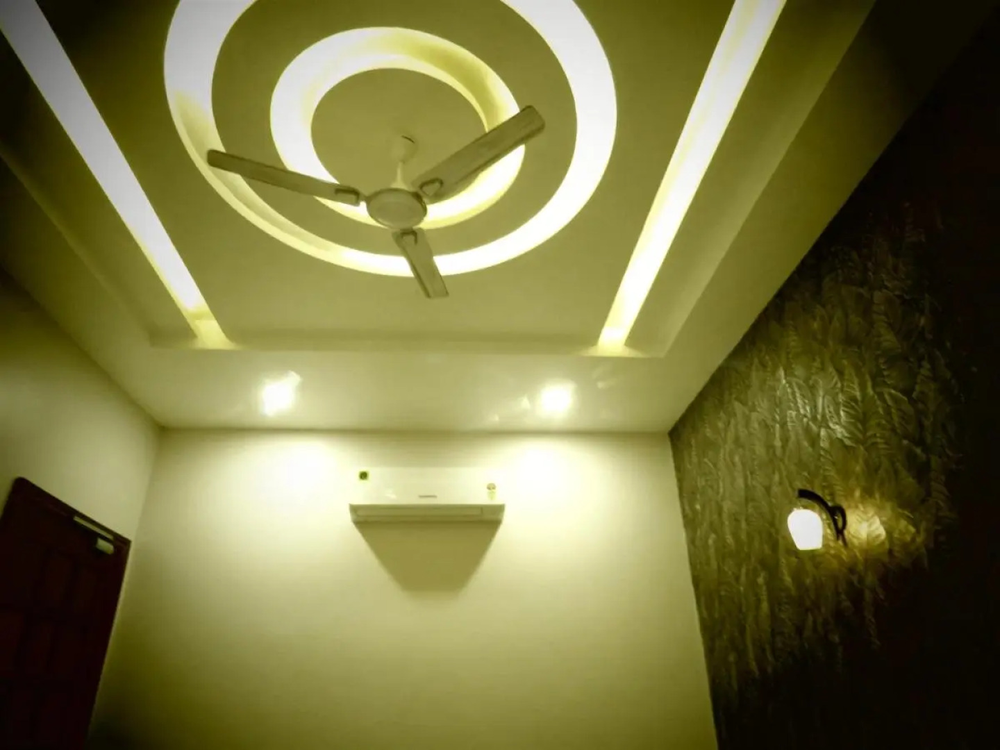 Raja Ji Hotel And Restaurant