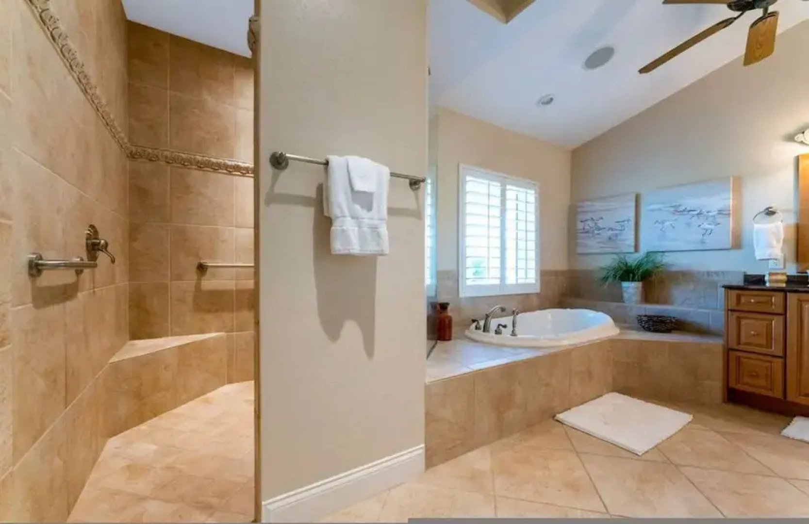 Hibiscus Heated Pool Private Dock Bikes Kayaks Walk to Fishermen s Village