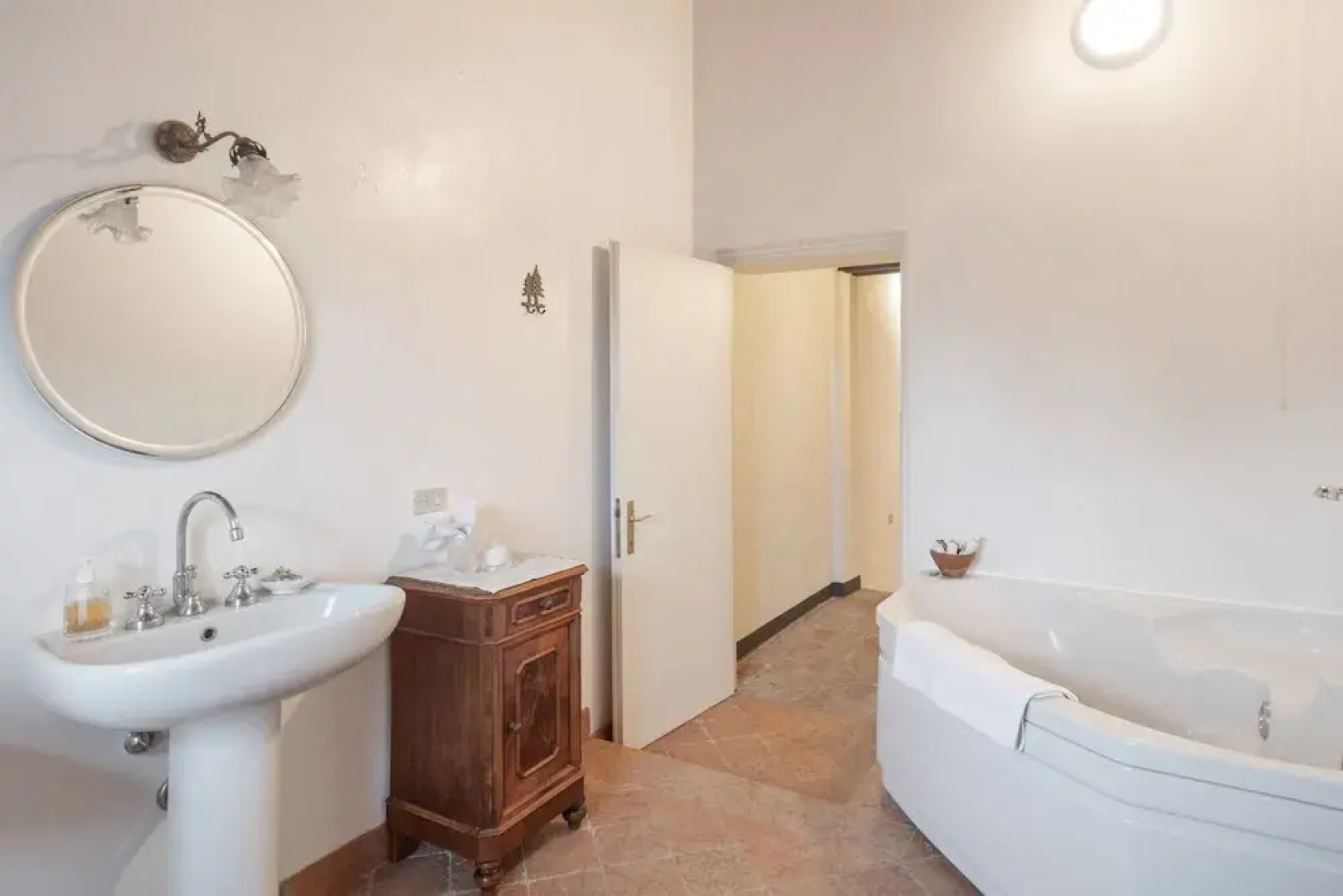 Villa in Lombardy Near Po River