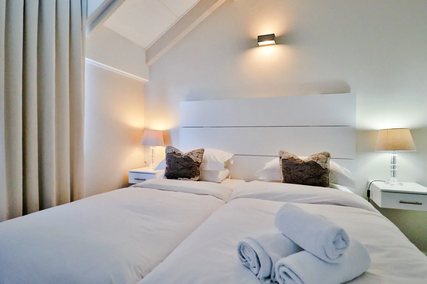 Отель Whale Coast All-Suite-Hotel