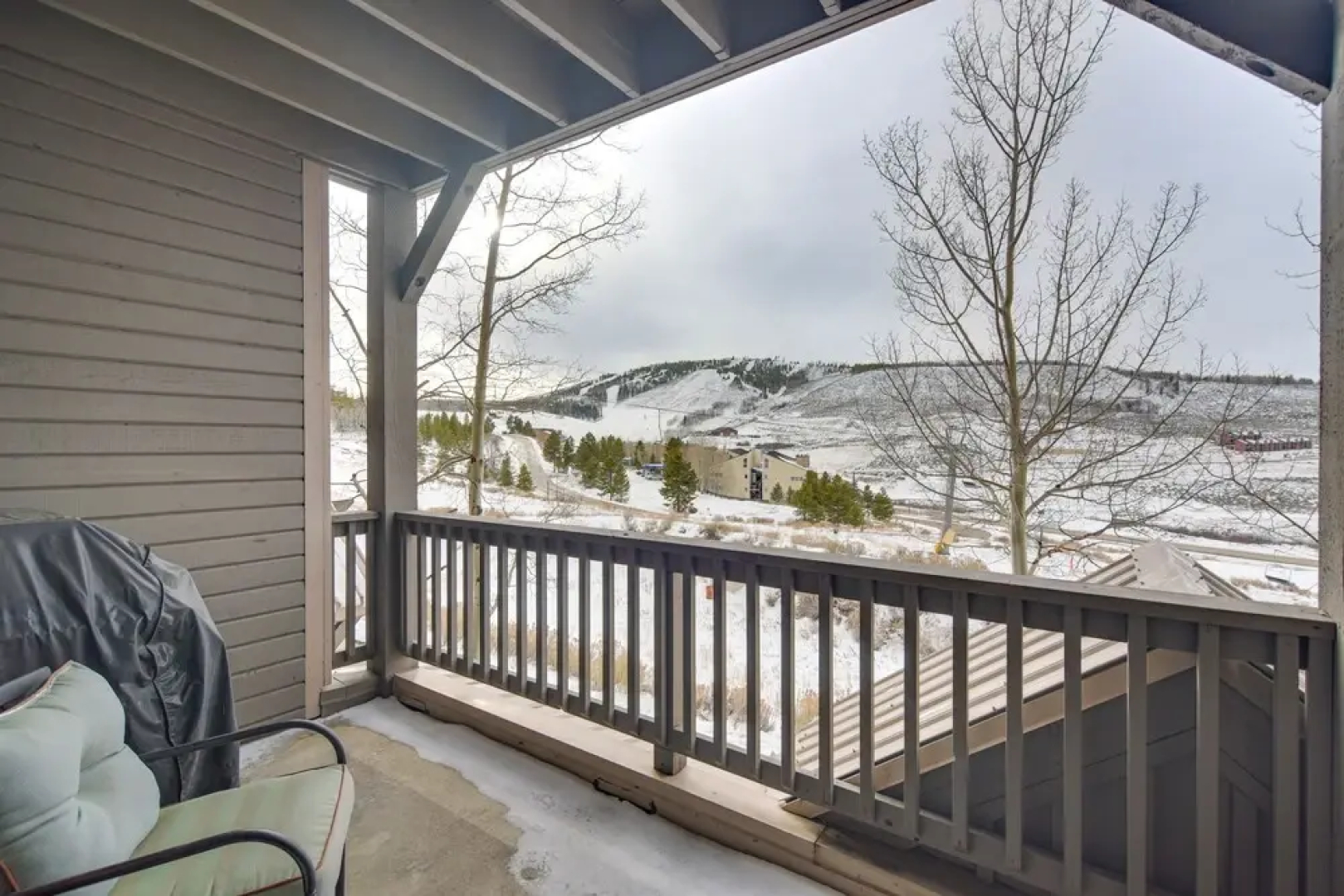 Granby Ranch Resort Condo w/ Pool: Ski-in/ski-out