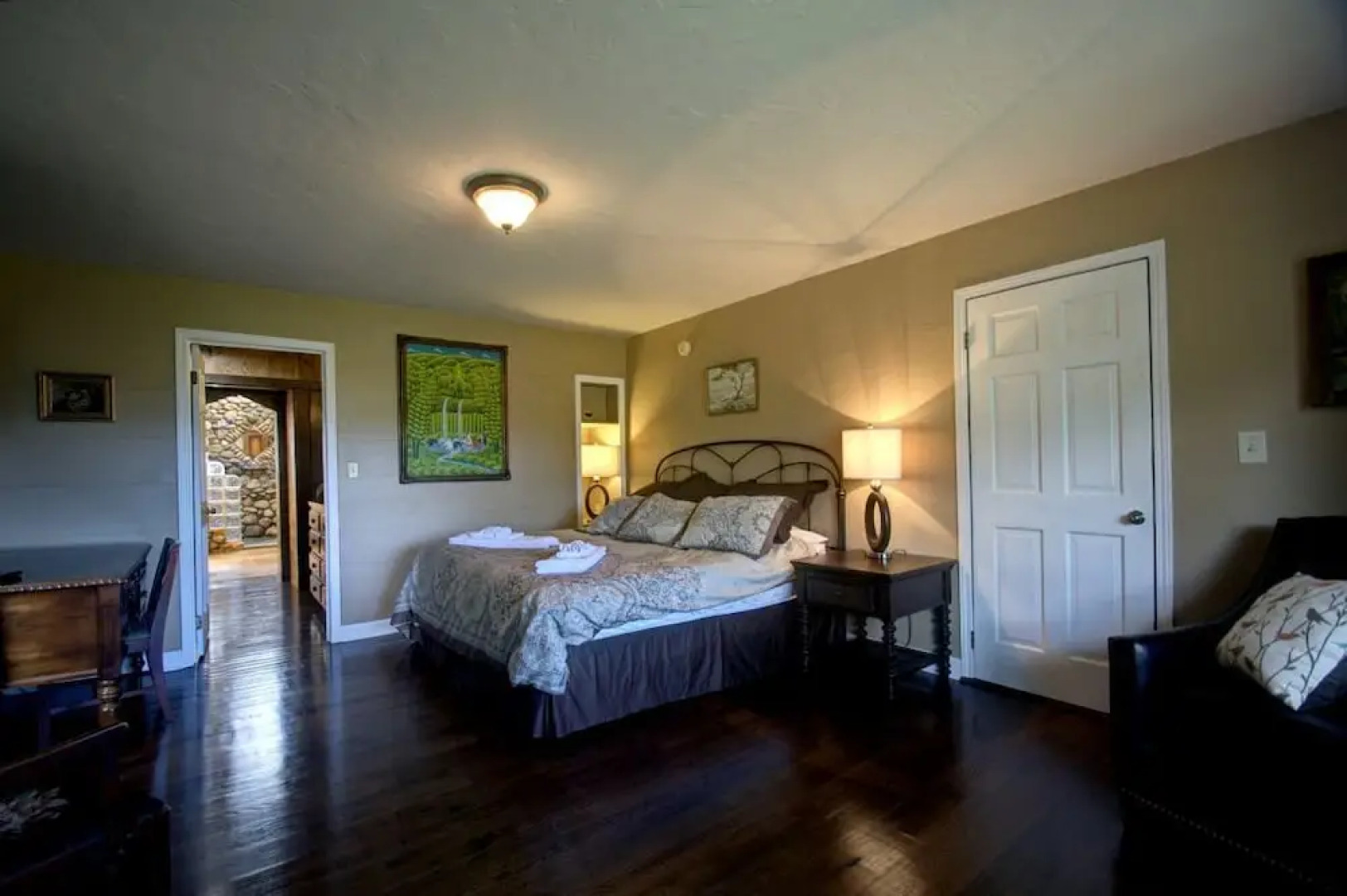 Bullhead Mountain Lodge - 8 Br Home