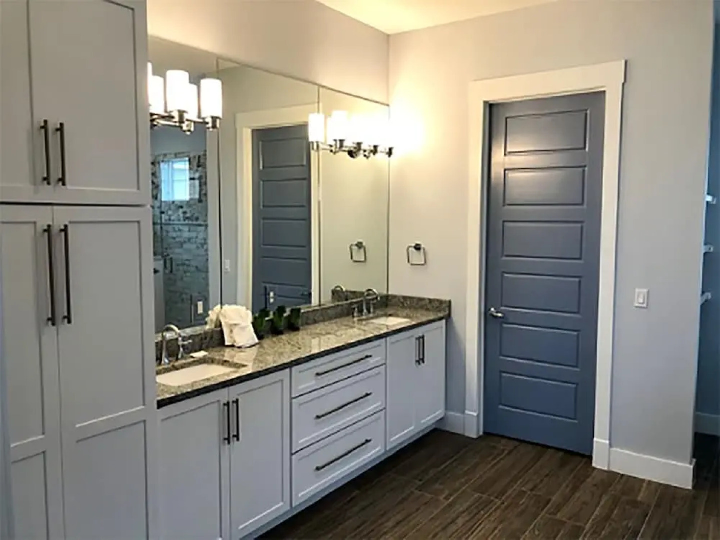 Cinnamon Beach Bella Luna by Vtrips