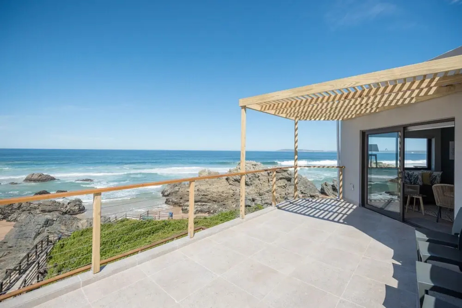 Picnic Rock Seaside Accommodation