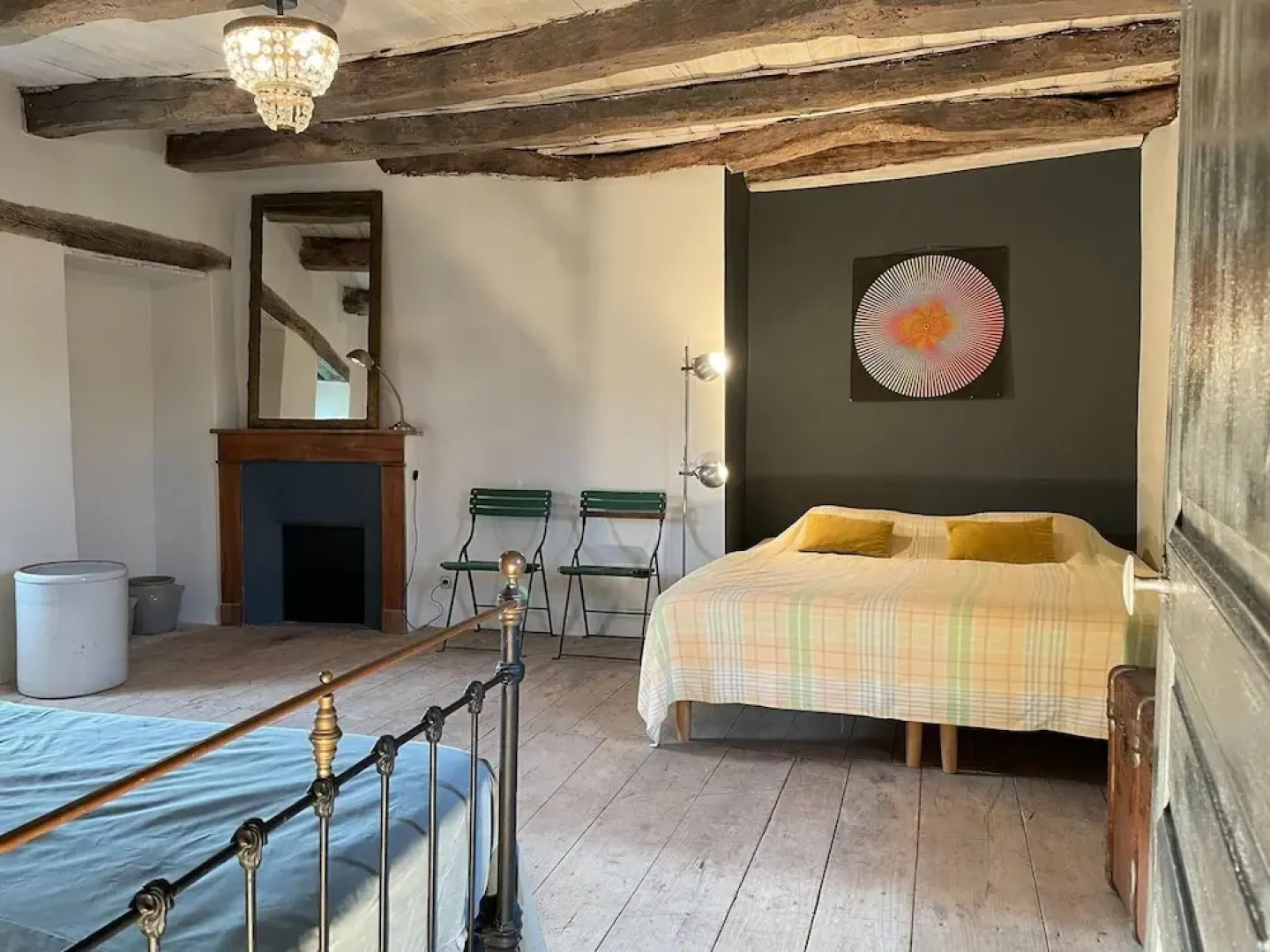 Historic Mansion by River Cenevieres