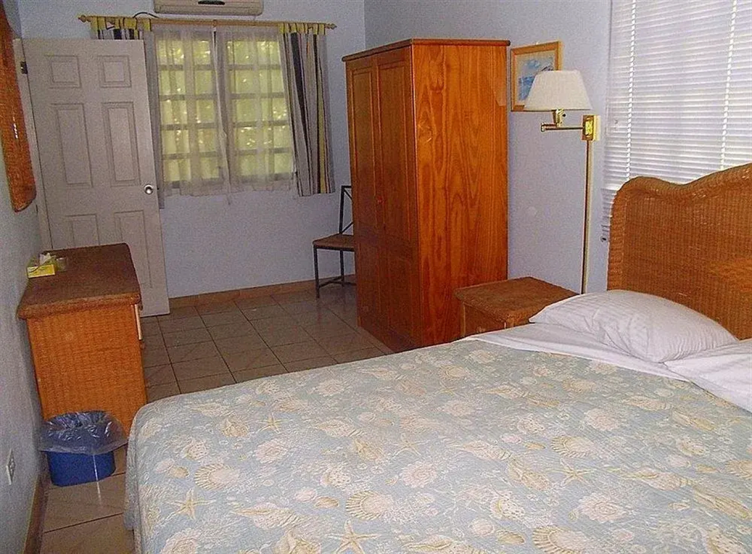 Turquoise Shell Inn