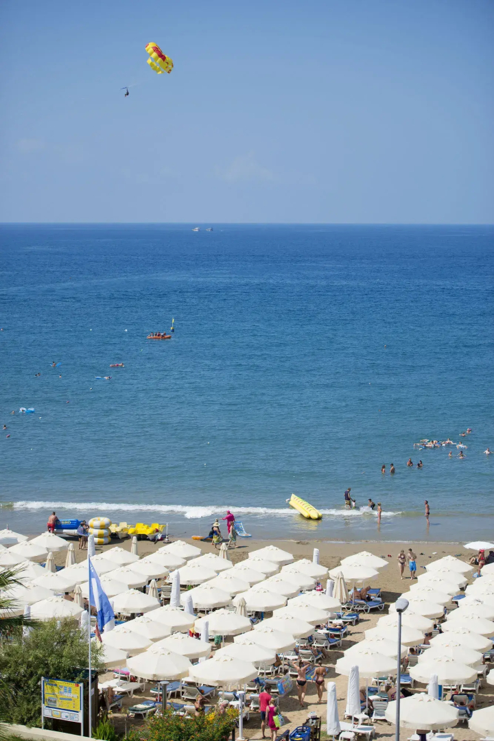 Trendy Side Beach (Adults Only, 16+)