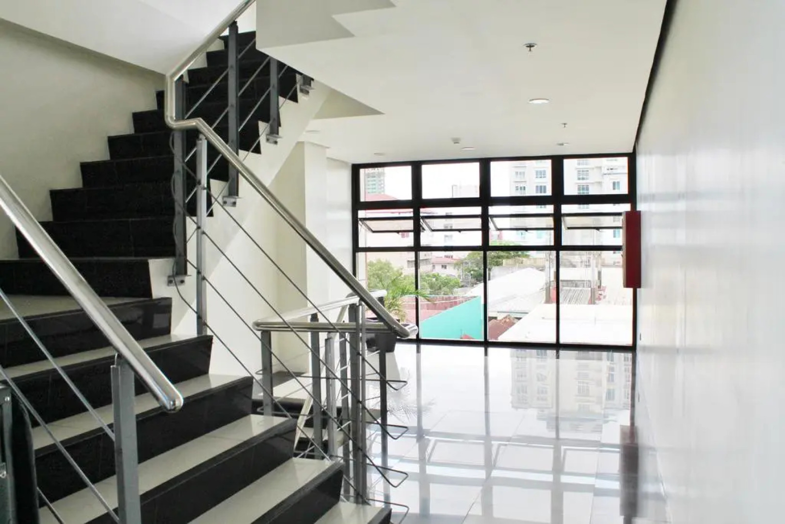 Premiere Citi Suites