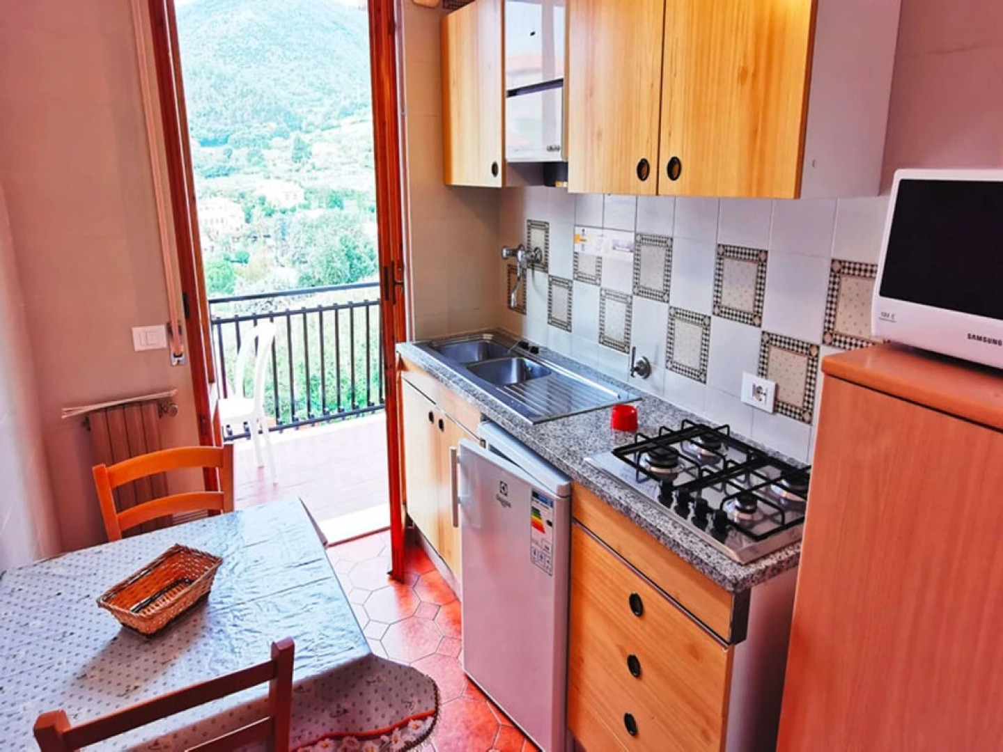 Residence Dei Fiori Pietra Ligure Two-room Apartment 5 People Comfort