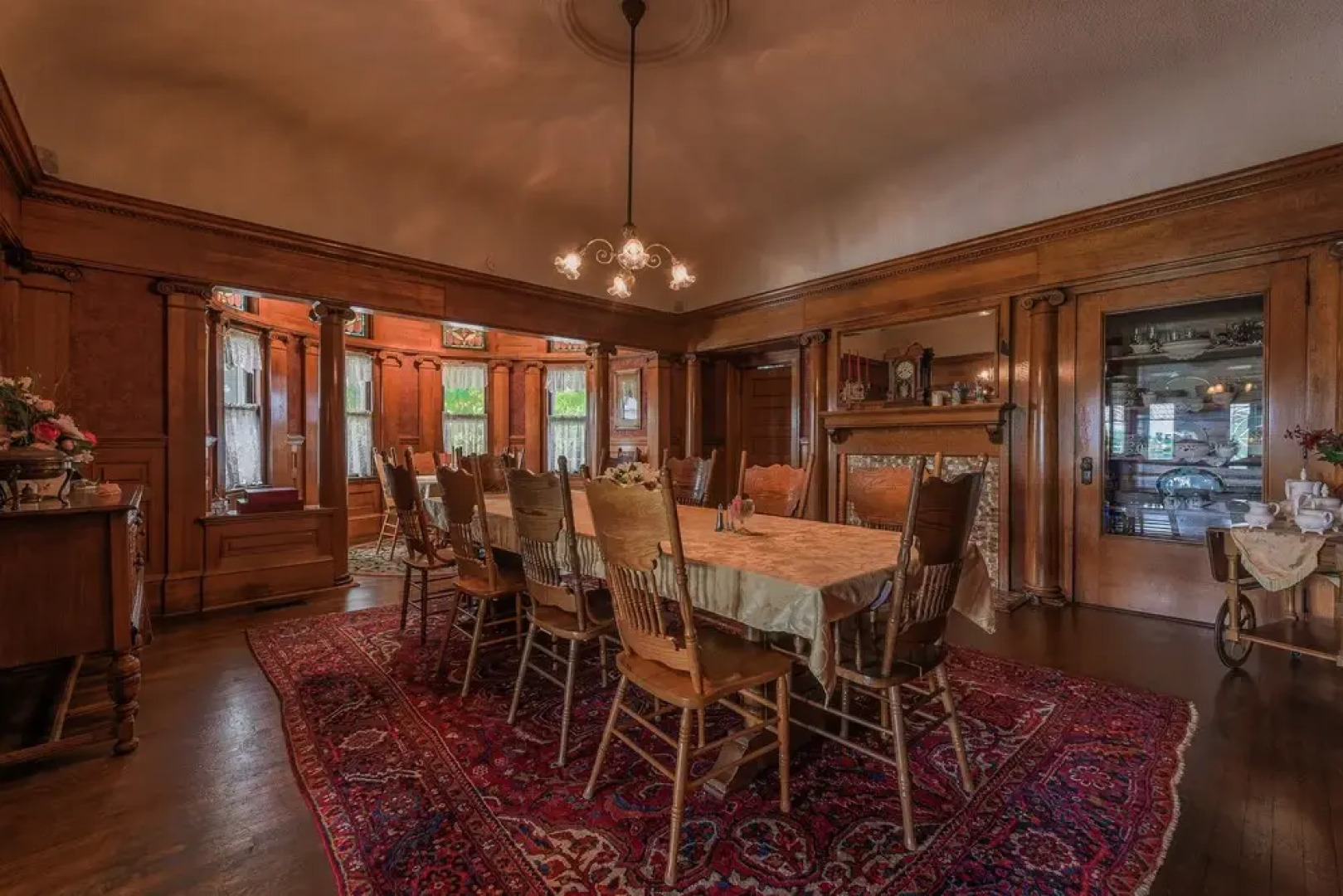 The Simmons-Bond Inn