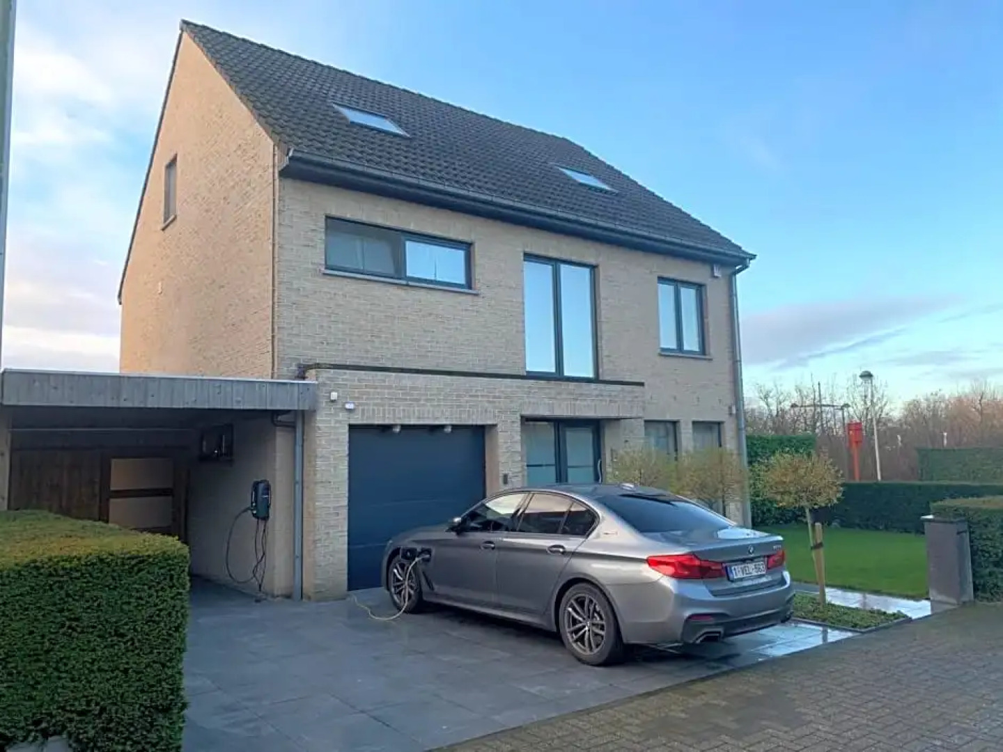 Ideal TML house next to main entrance