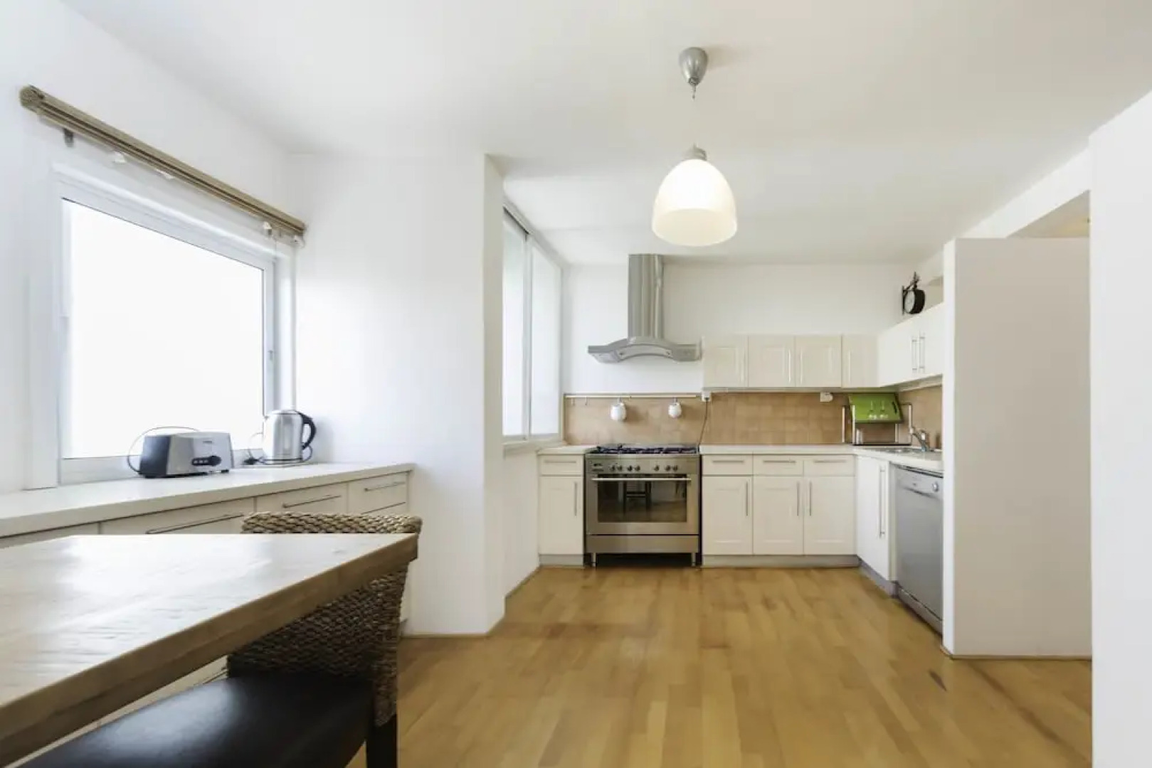 Sea N' Rent - Kdoshei Ha'Shoa