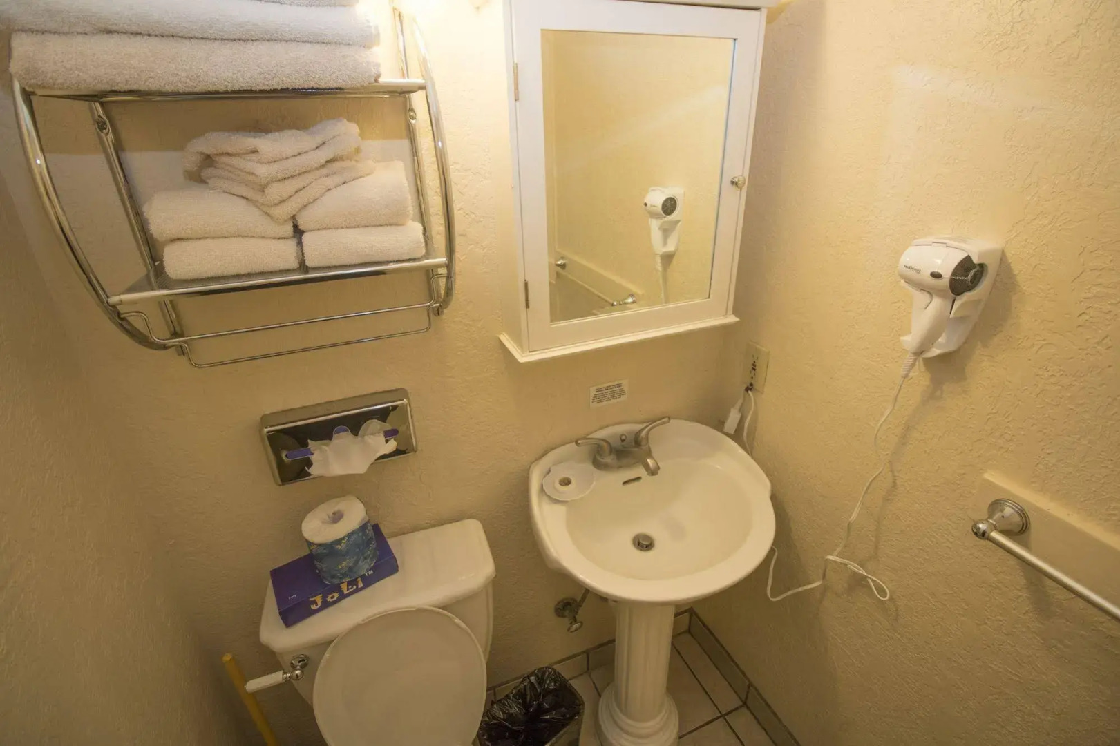 Capitola Venetian Hotel