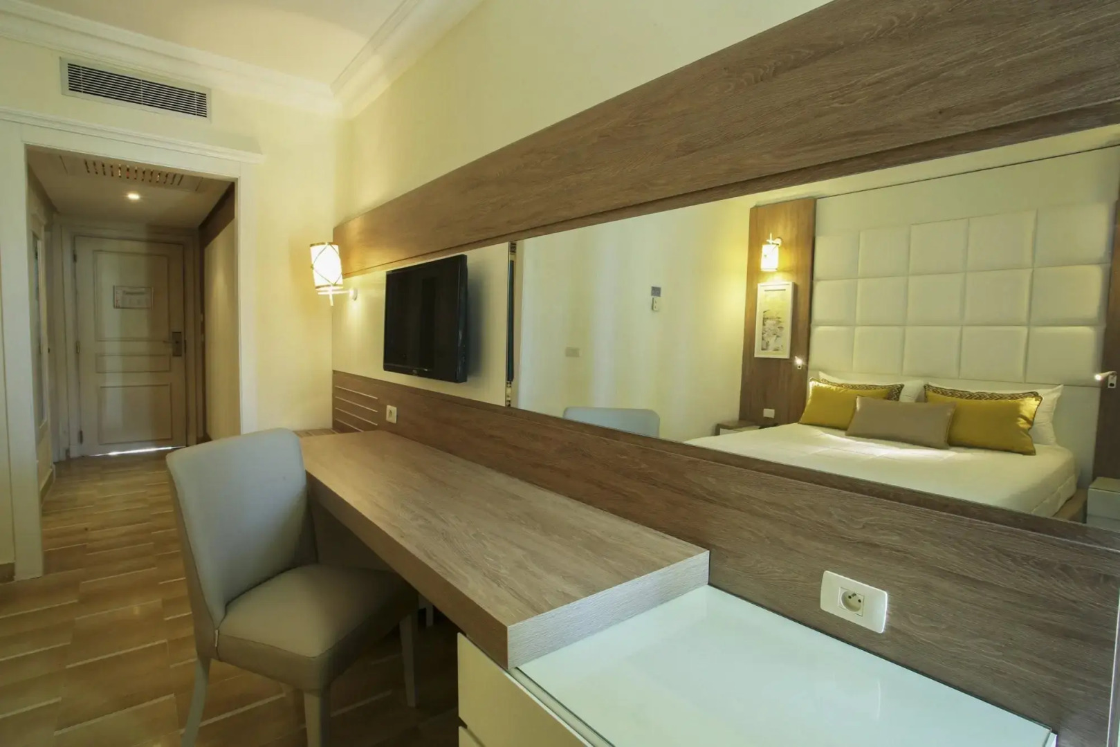 Отель Sentido Bellevue Park