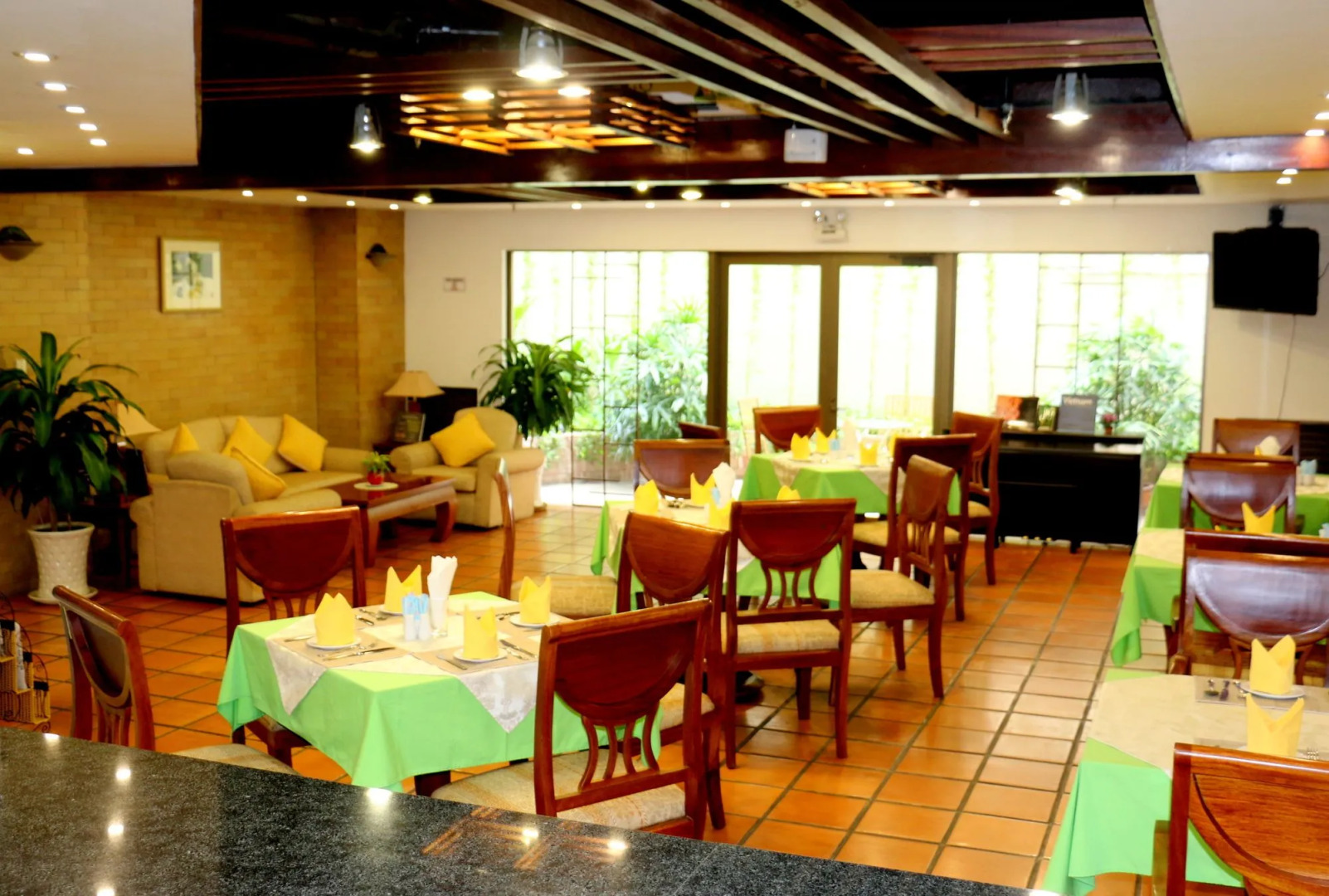 Garden View Court Suites Ho Chi Minh City