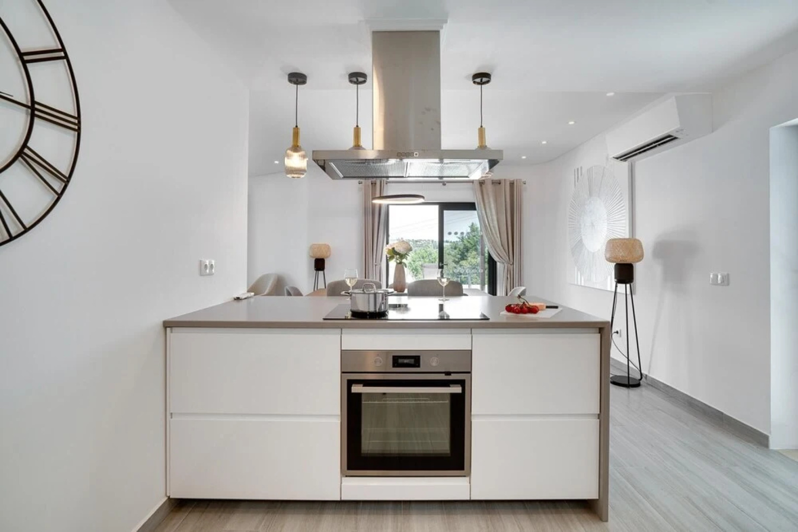 Luxurious 4 bed Villa in Loul