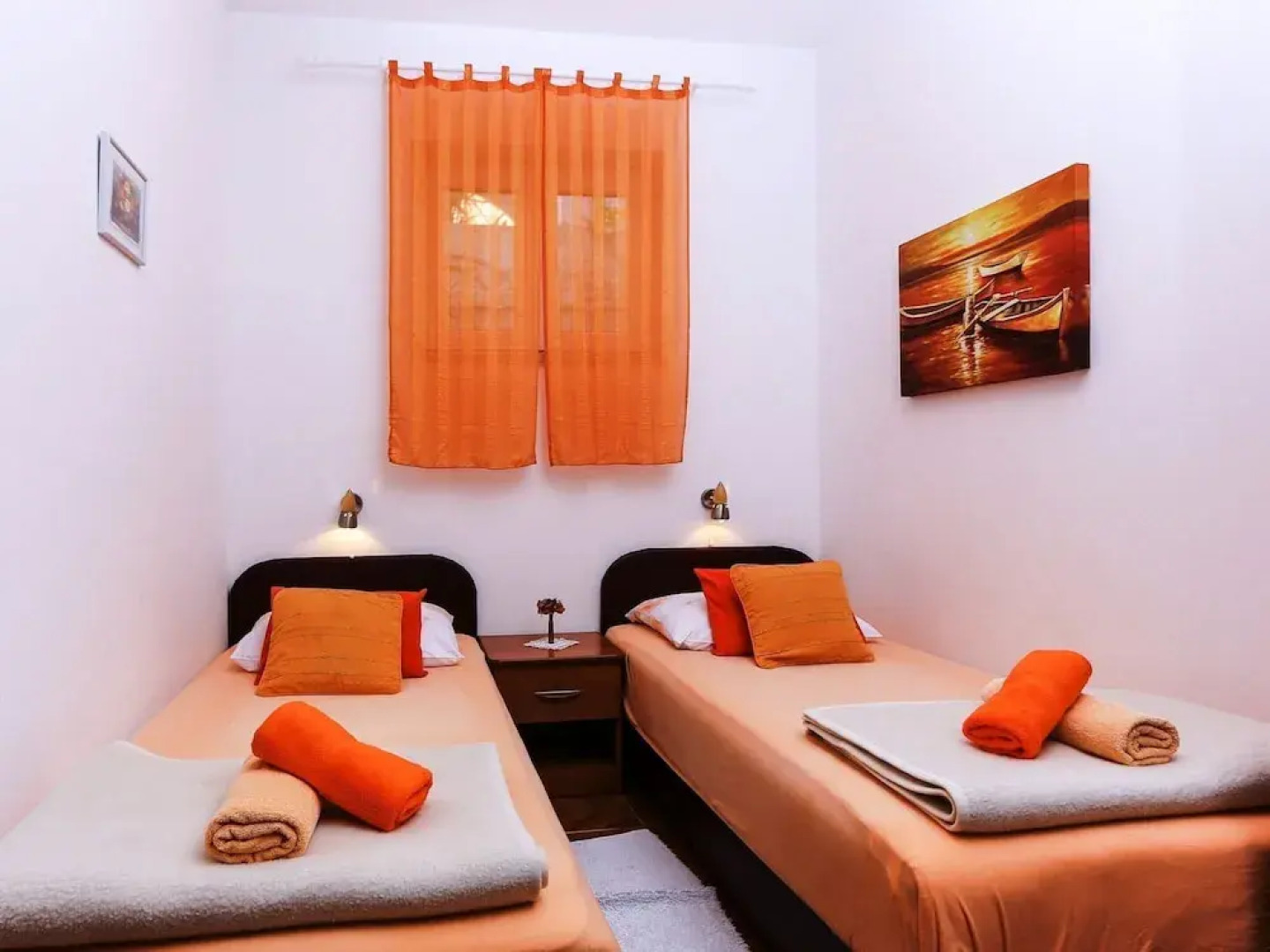 Apartments Lina - Two Bedroom Apartment With Terrace