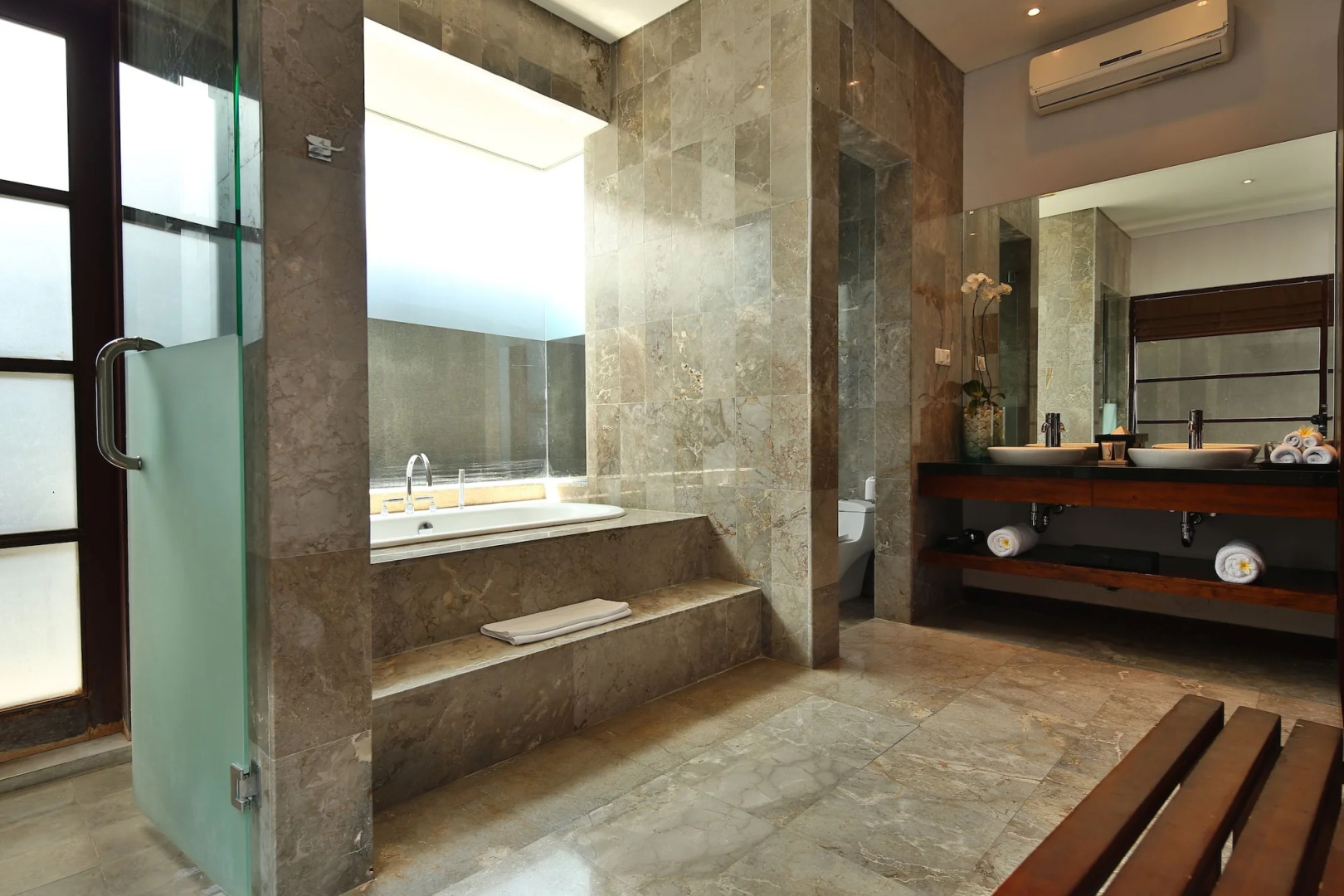 The Wolas Villa & Spa