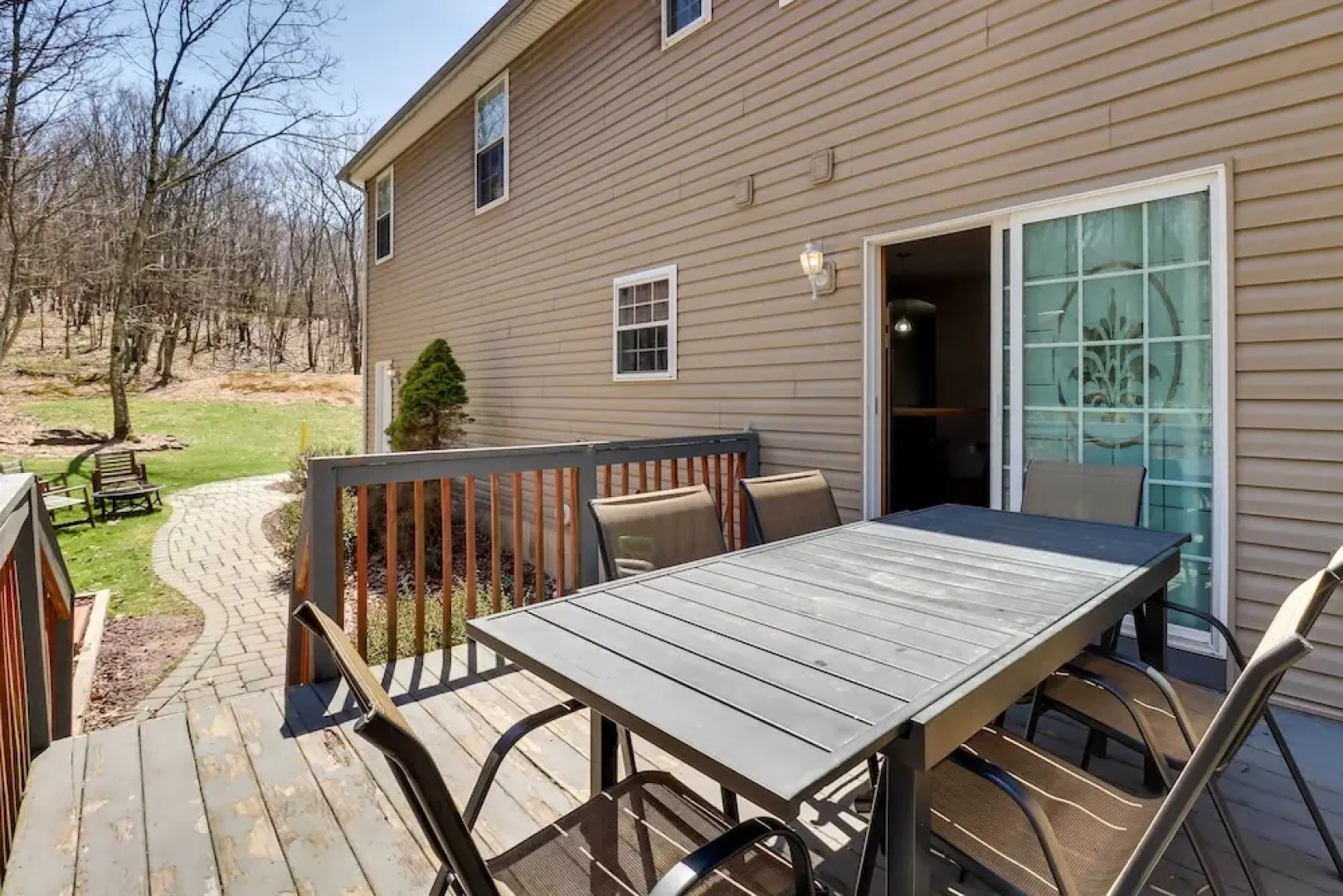 Deck, Game Room & Fire Pit: Poconos Retreat