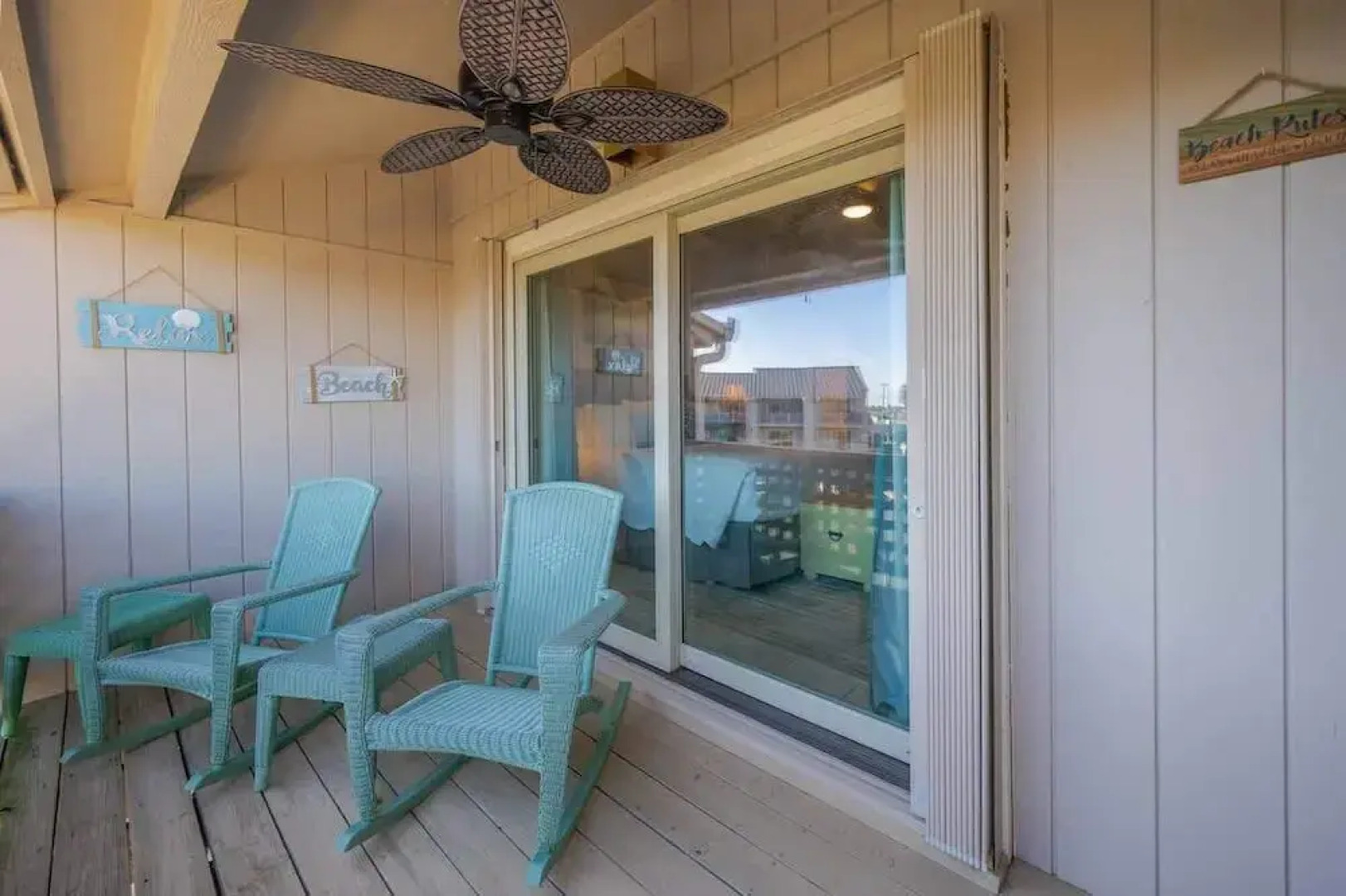 Seaside Cottage With Water Views!