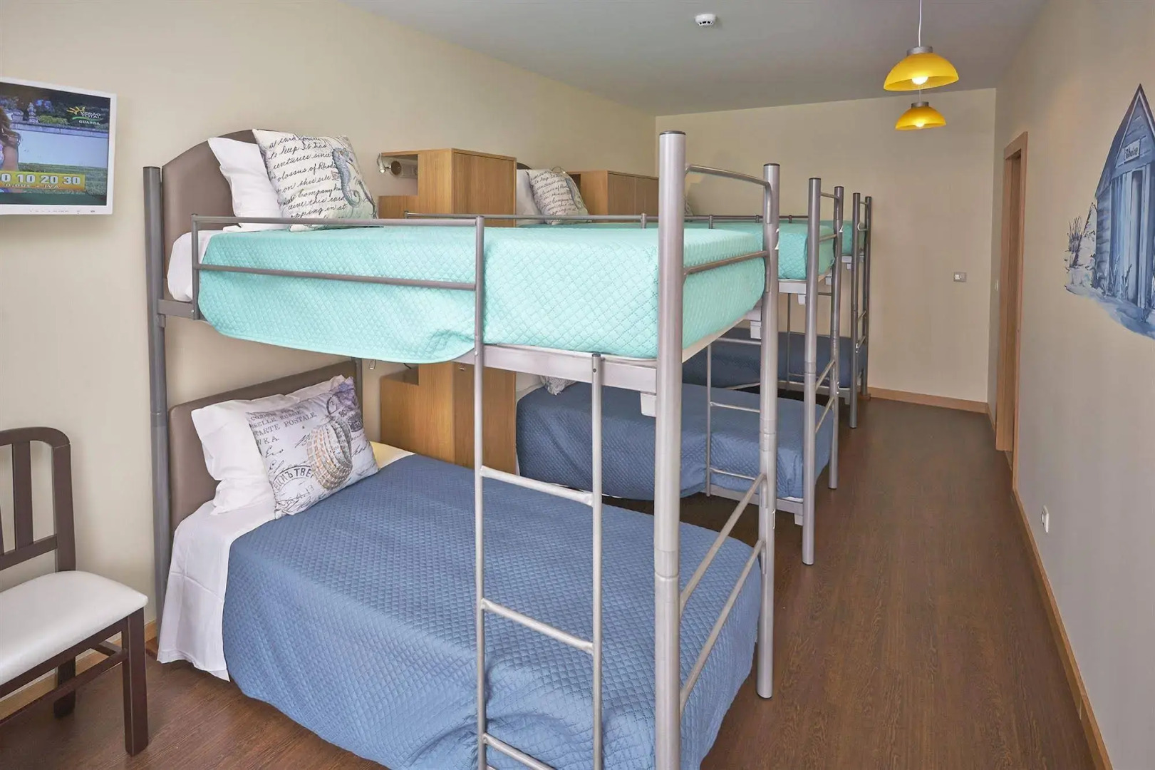 Welcome In - Suites & Hostel