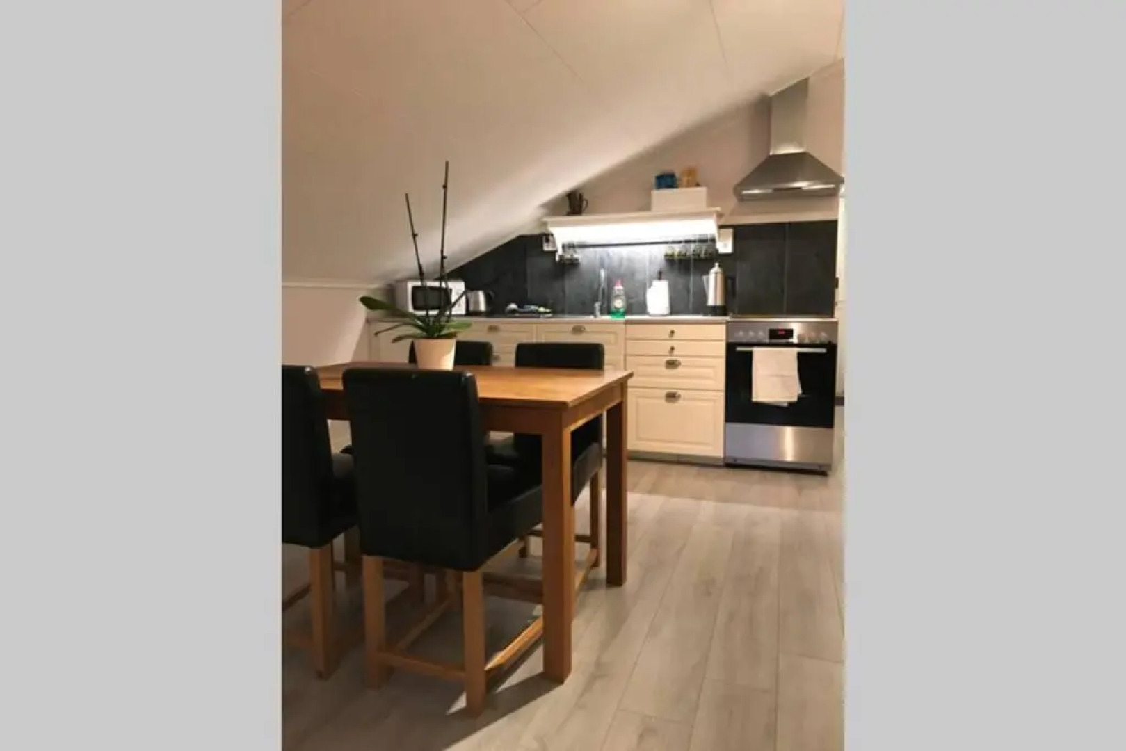 Fagerbacka Svit. Trivsam lägenhet nära havet