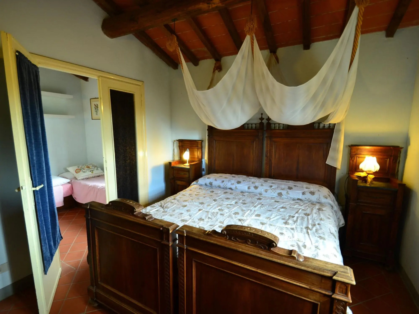 Amazing Farmhouse in Montecatini Terme with Hot Tub