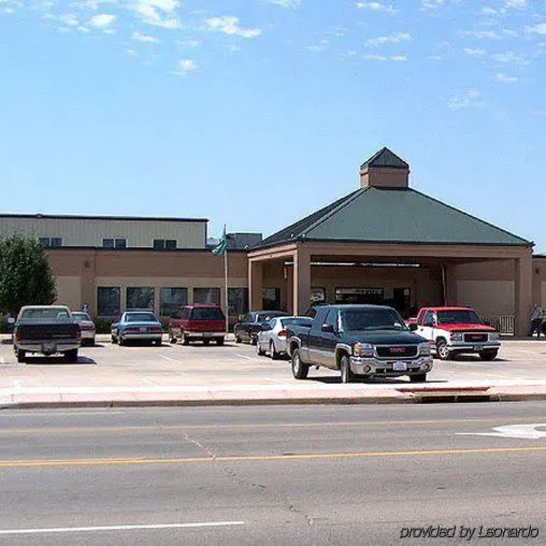 Highland Hotel And Convention Center