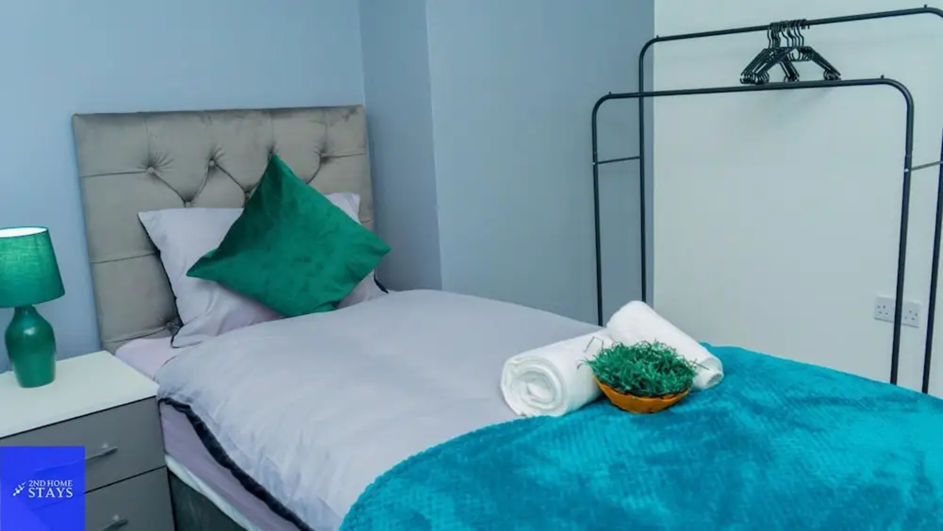 Cradley Manor - Spacious 6 Bedroom House