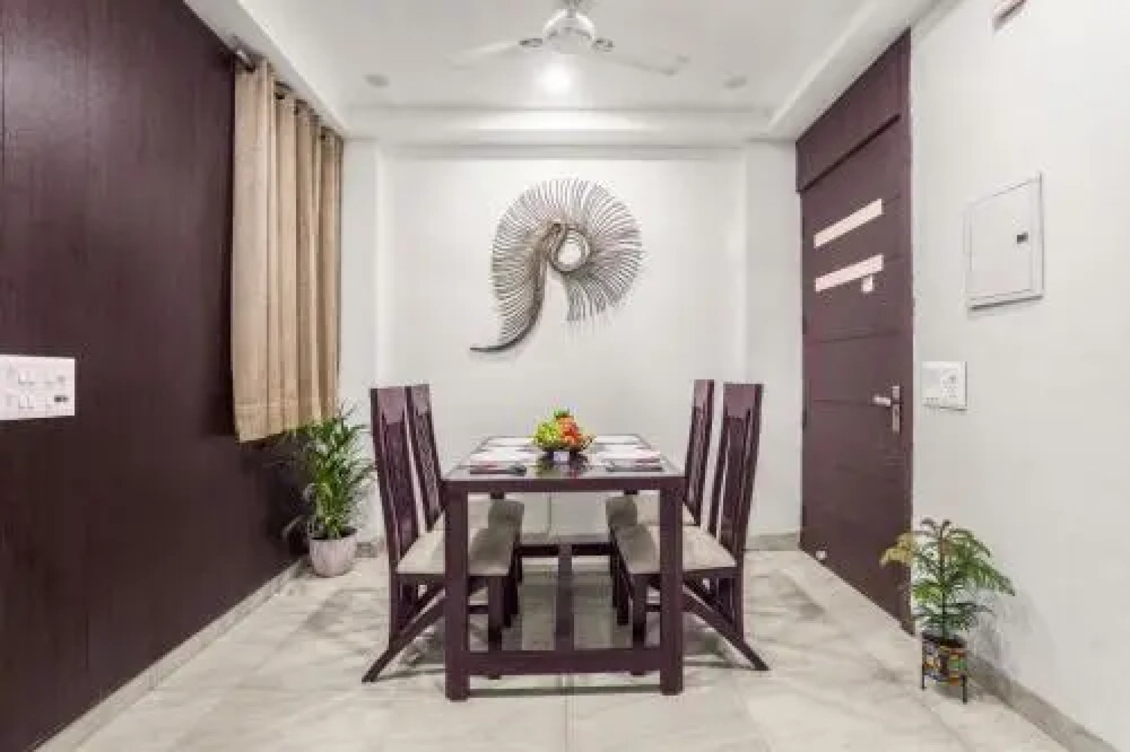 Entire World Class Apartment near Metro Station