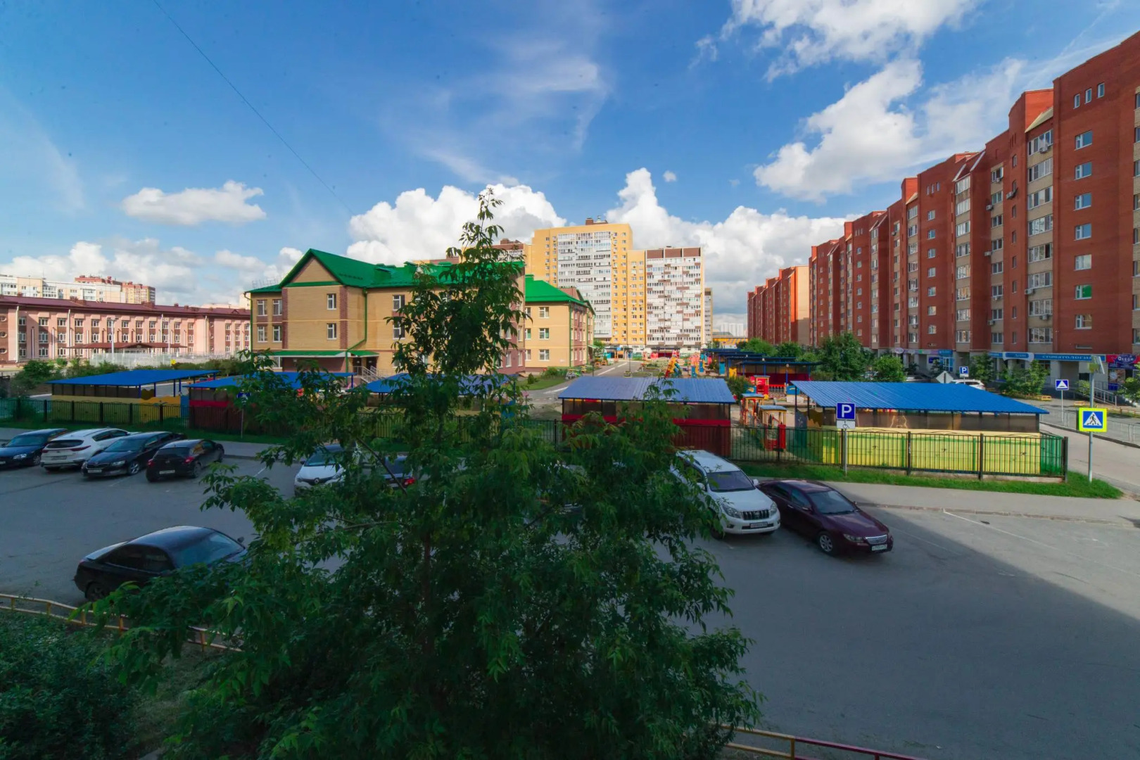 Ночник на улице Муравленко 35