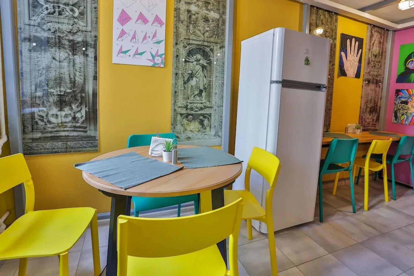 Капсульный отель и хостел de Lux ApraxInn