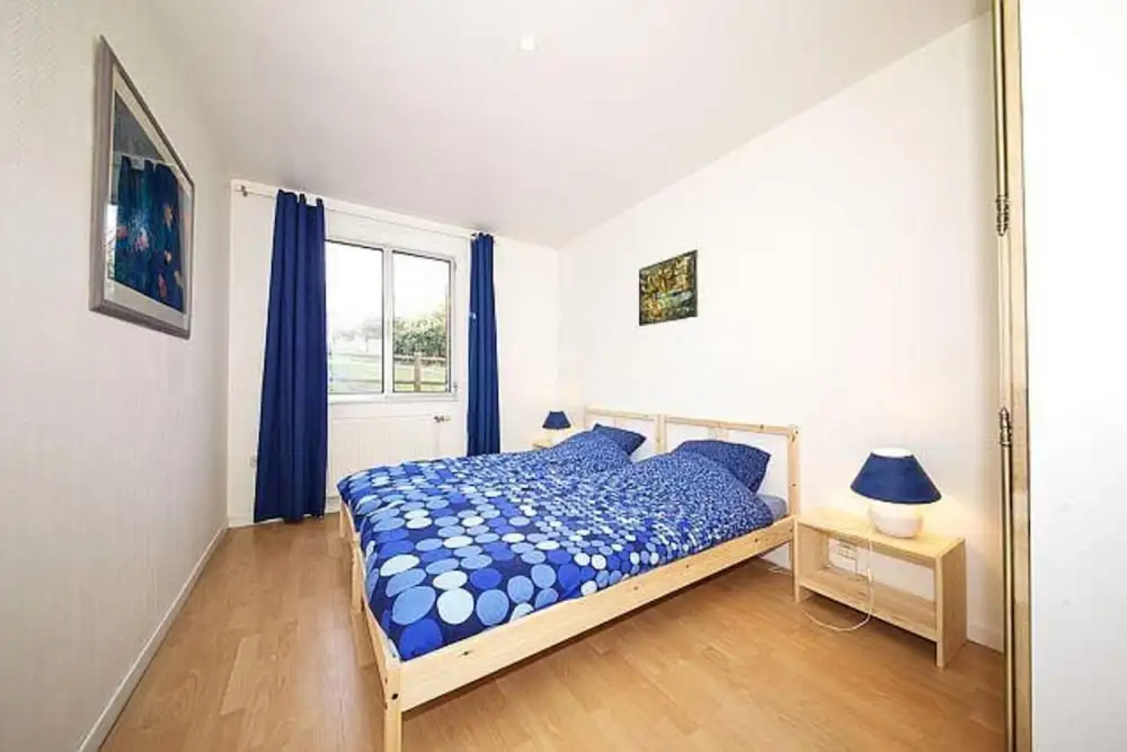 Villa House with Panoramic View on Paris