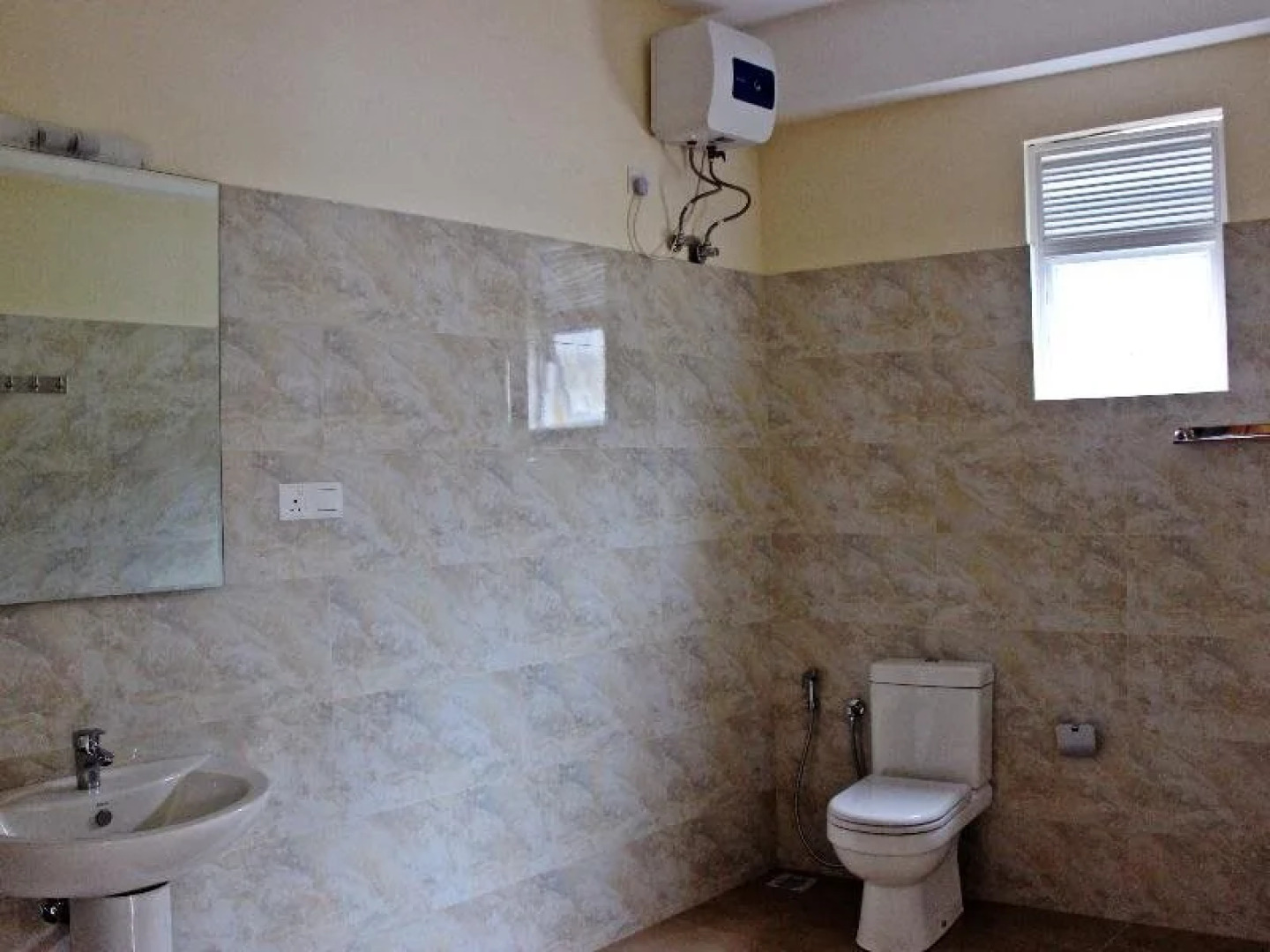 Tsuyoshi Residencies