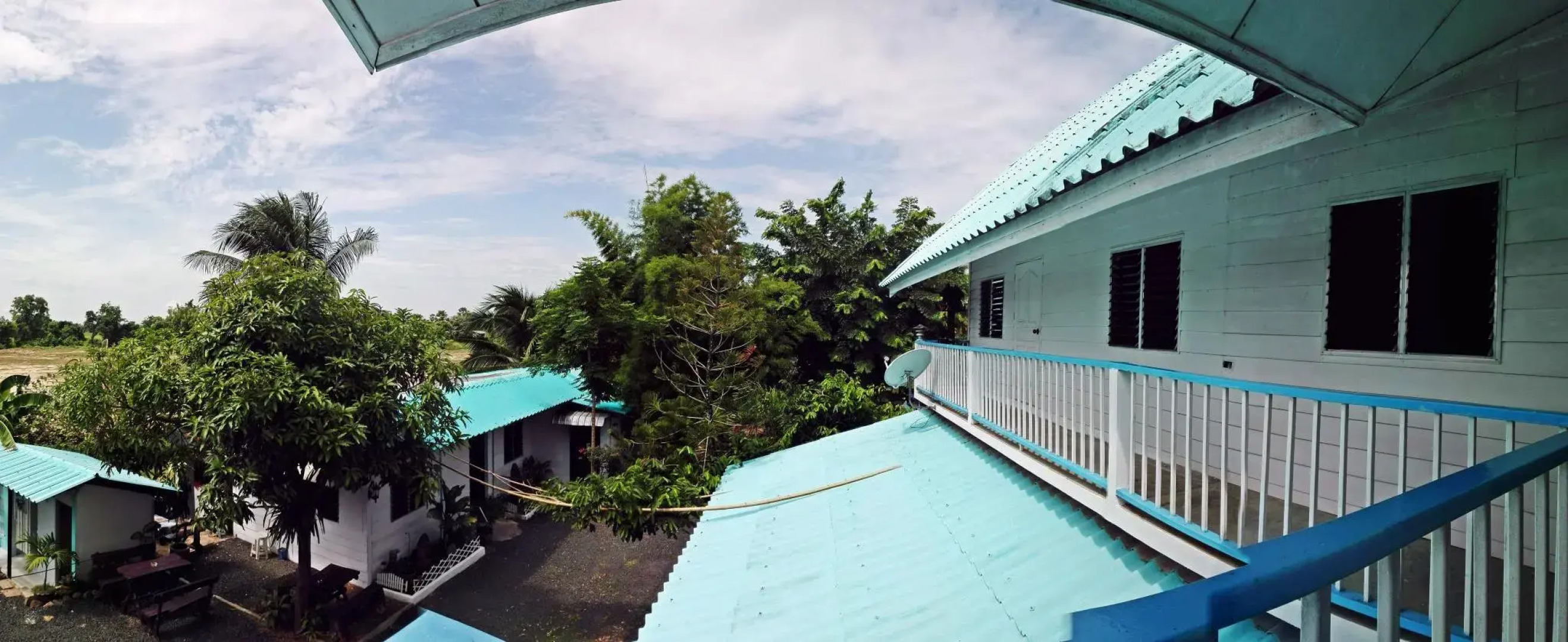 P California Inter Hostel