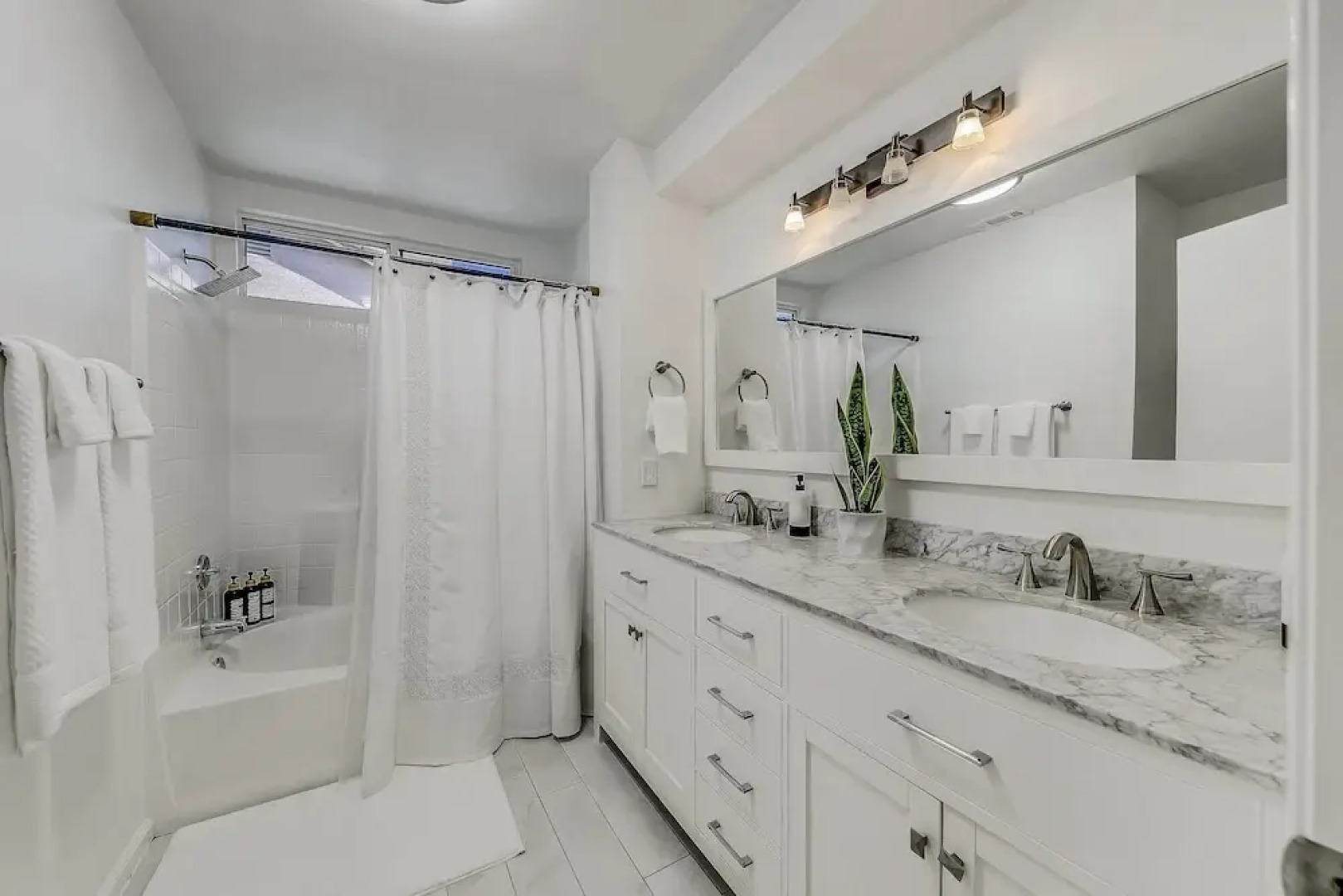 Desert Oasis Retreat Palm Meadows Gem 3 Bedroom Home