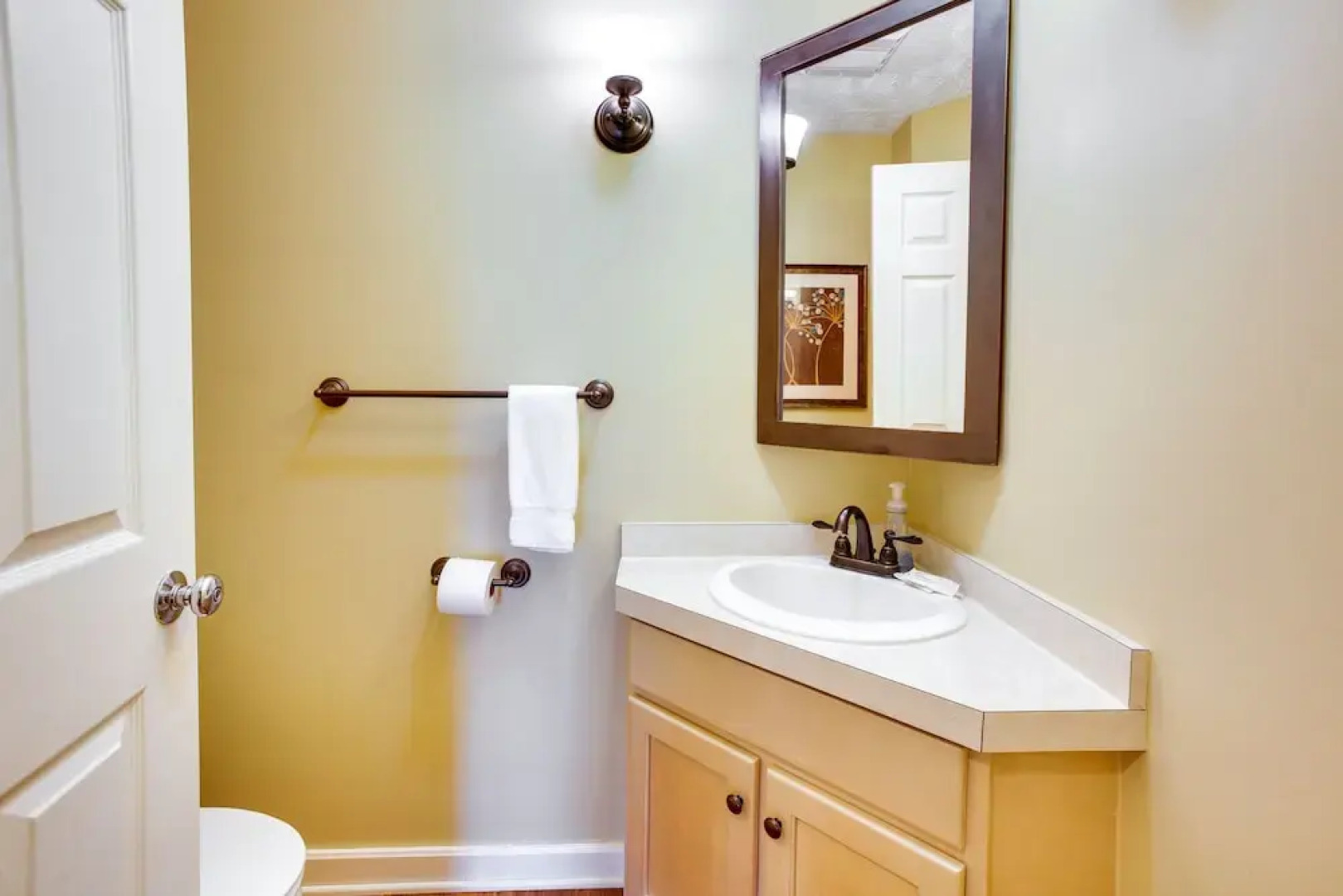 Glen Arbor Vacation Rental w/ Views of Lake!